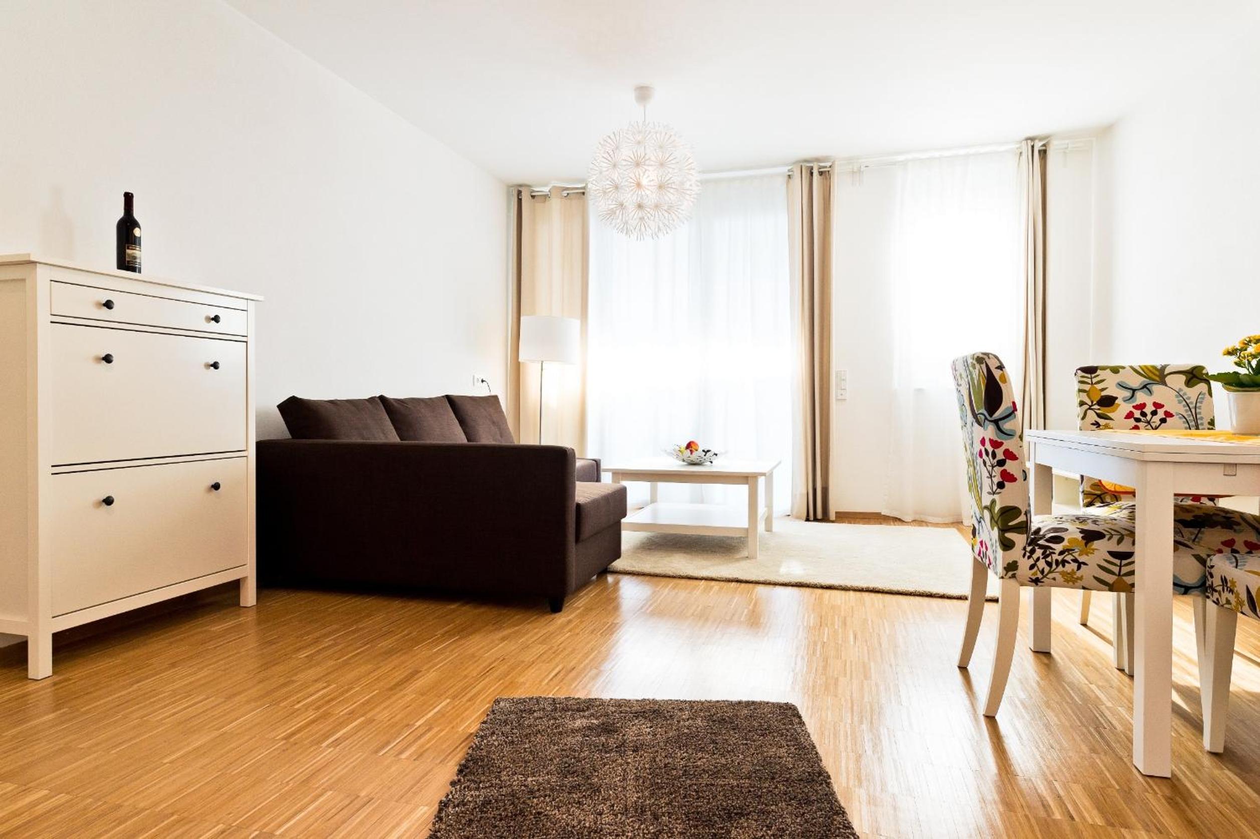 Studio Apartment photo 1