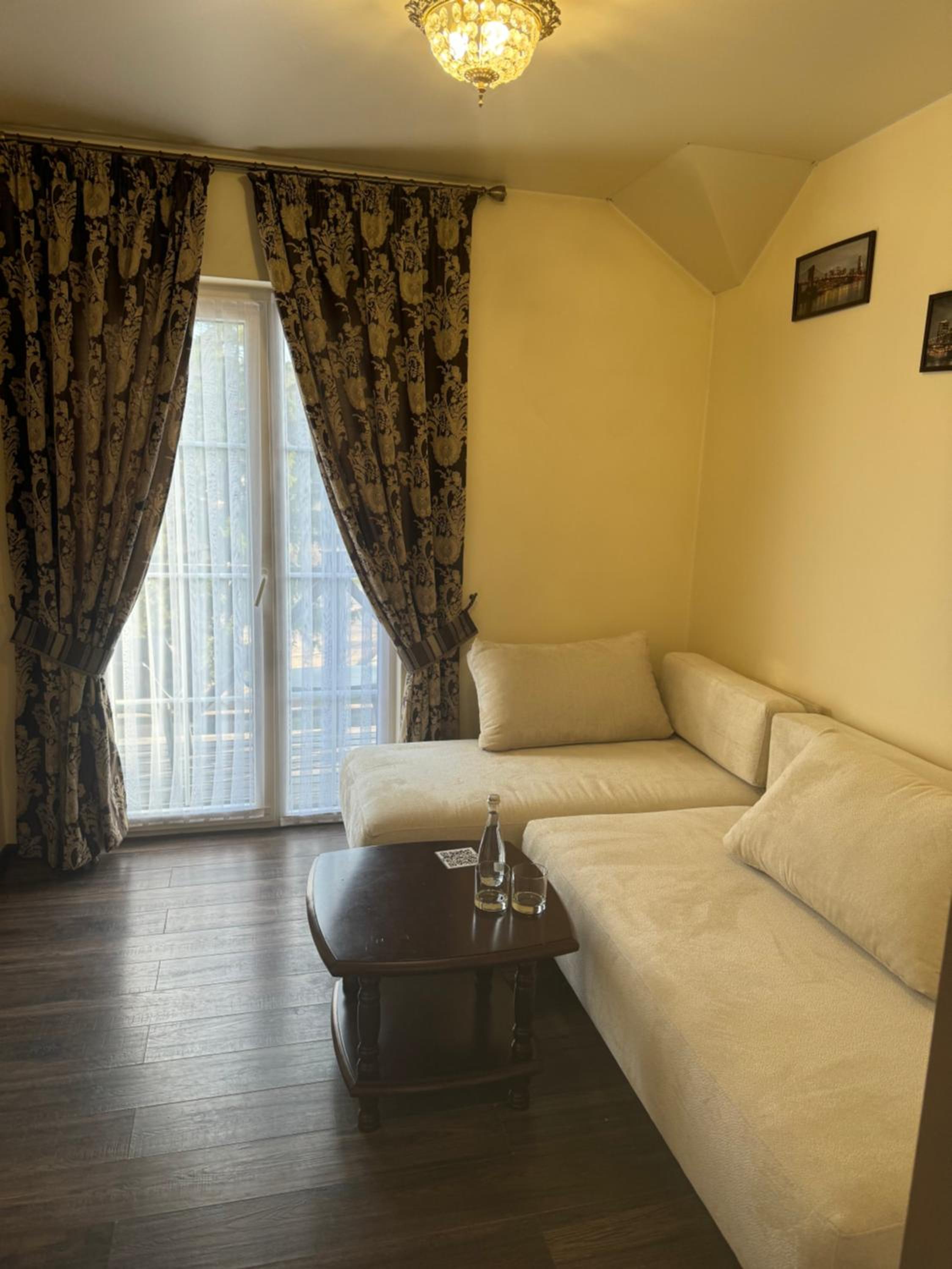 Apartment with Balcony photo 1