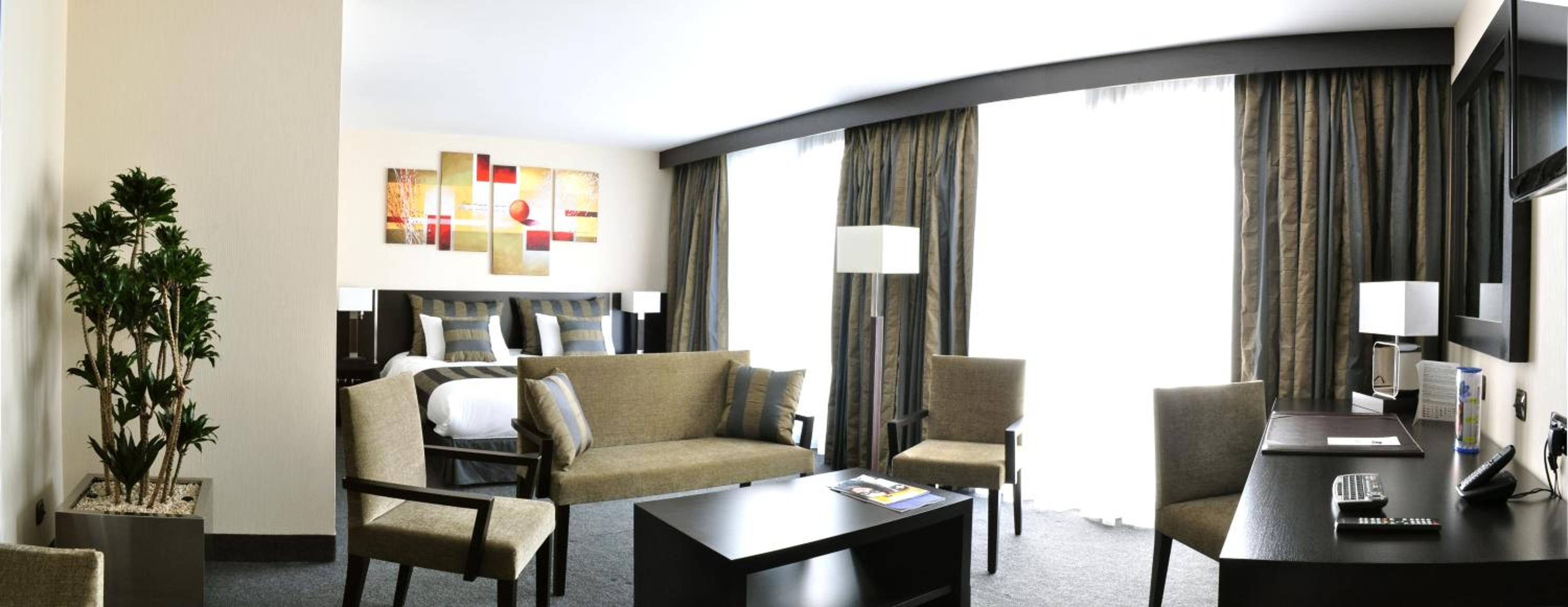 Privilege Suite - Photo 1
