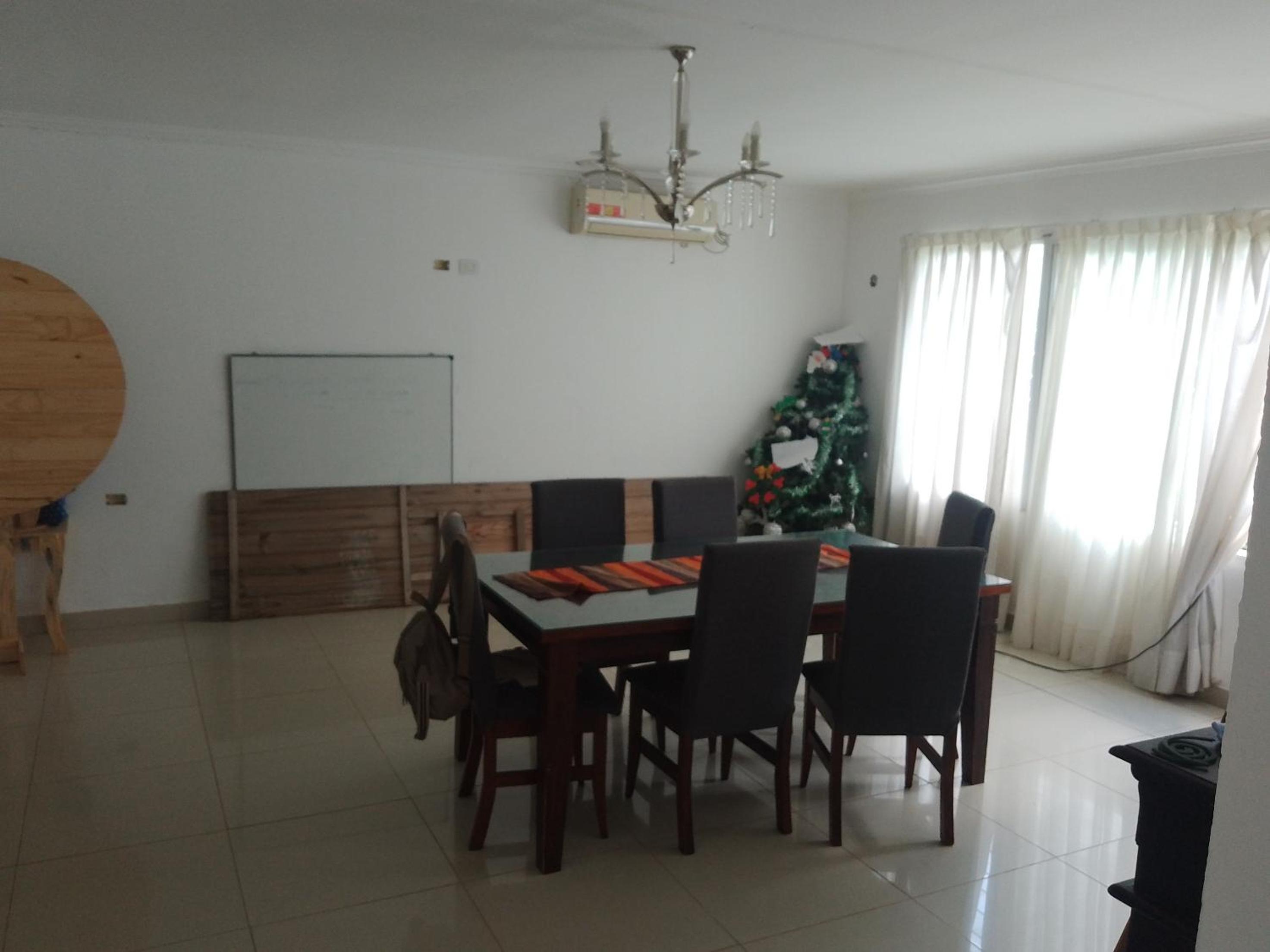 One-Bedroom House photo 3