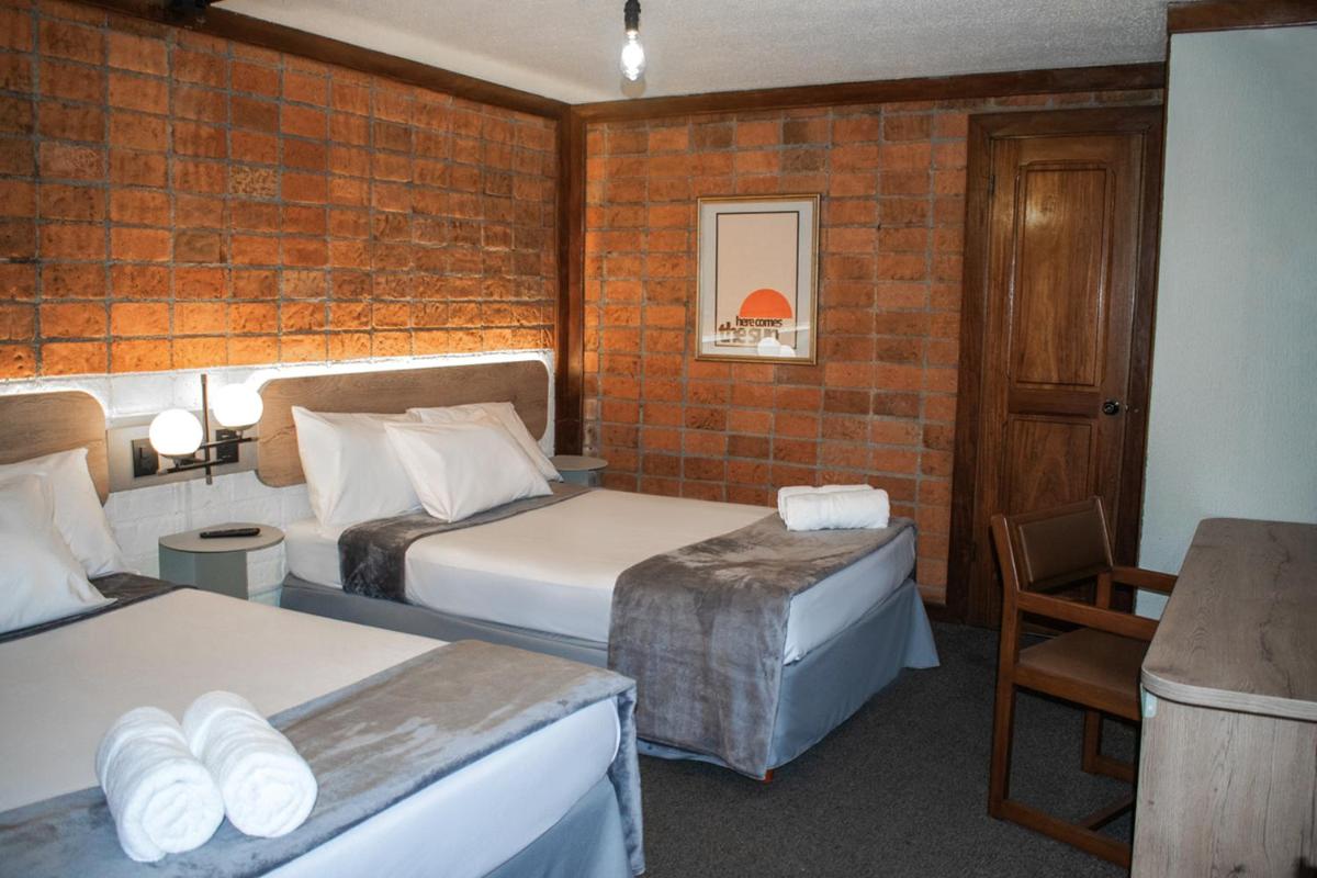 Double Room with Two Double Beds photo 3