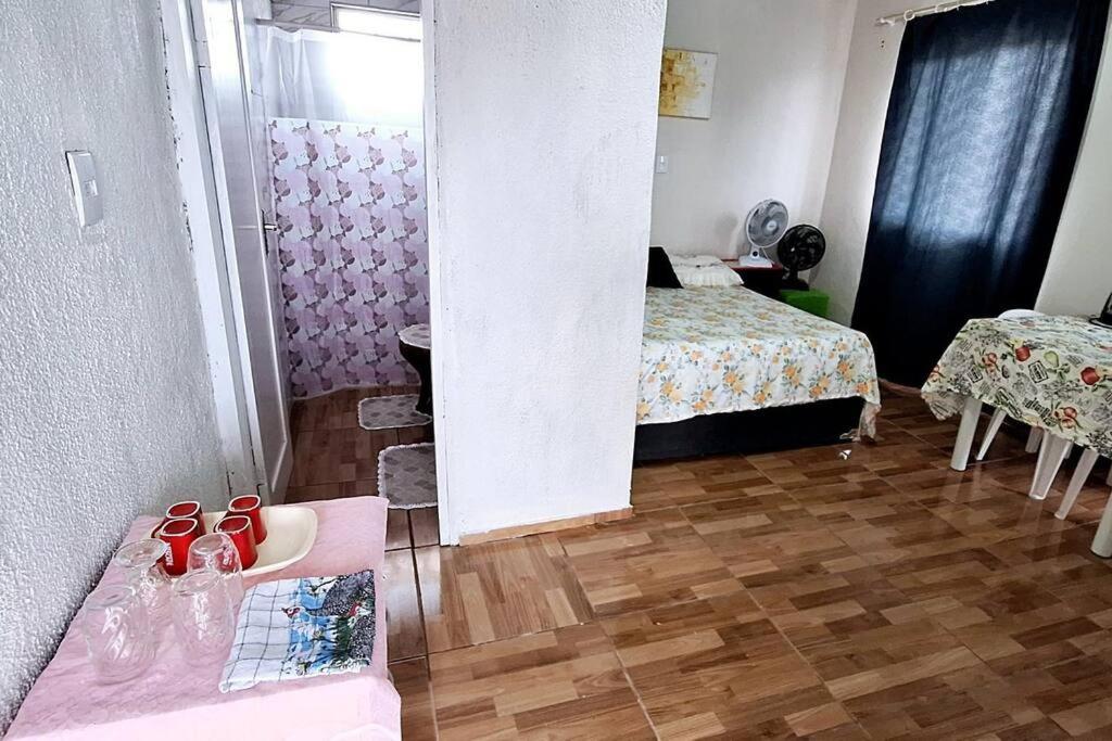 One-Bedroom House photo 2