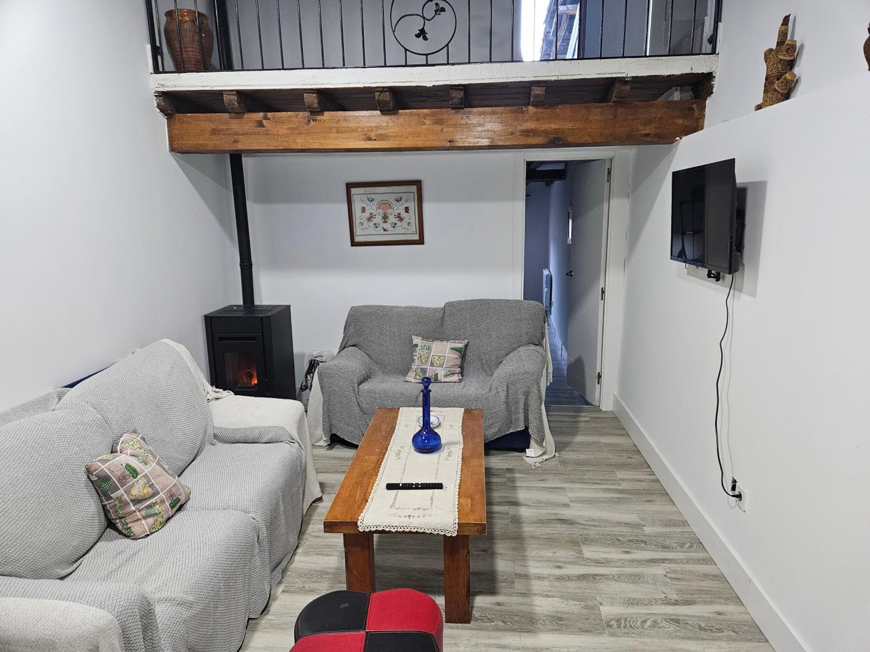 Four-Bedroom House photo 2