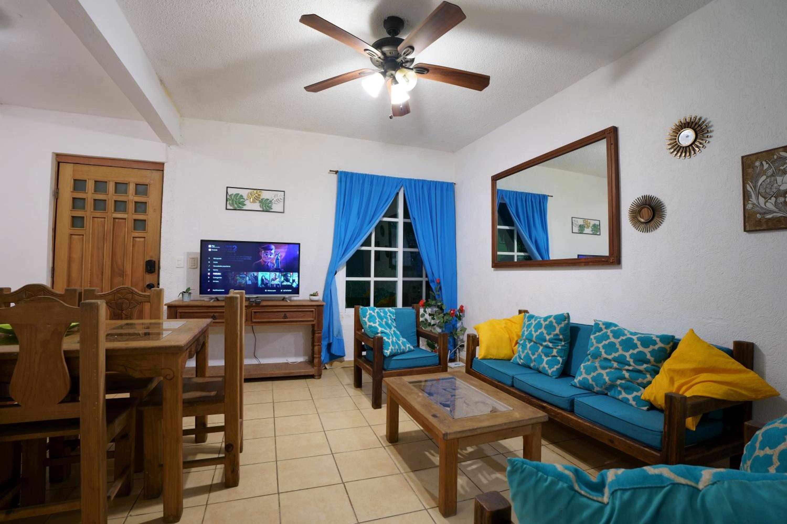 Three-Bedroom House - Photo 6