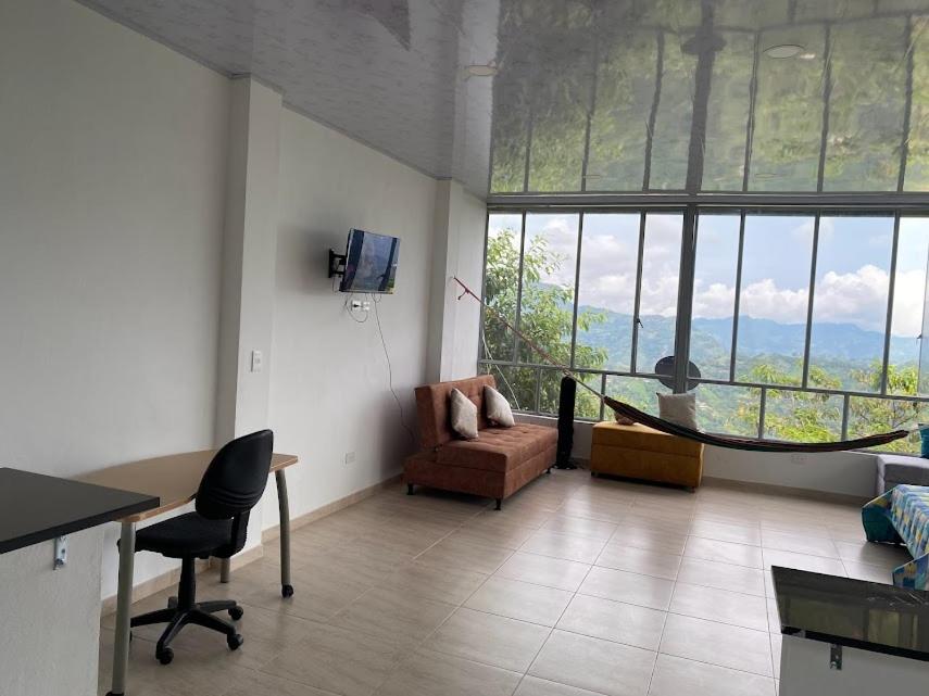 Studio Apartment photo 3