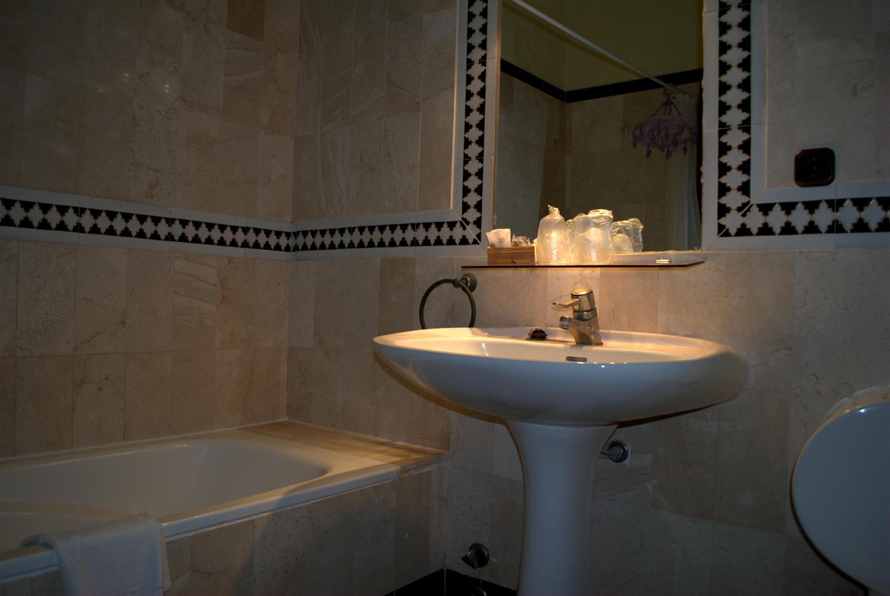 Standard Single Room photo 2