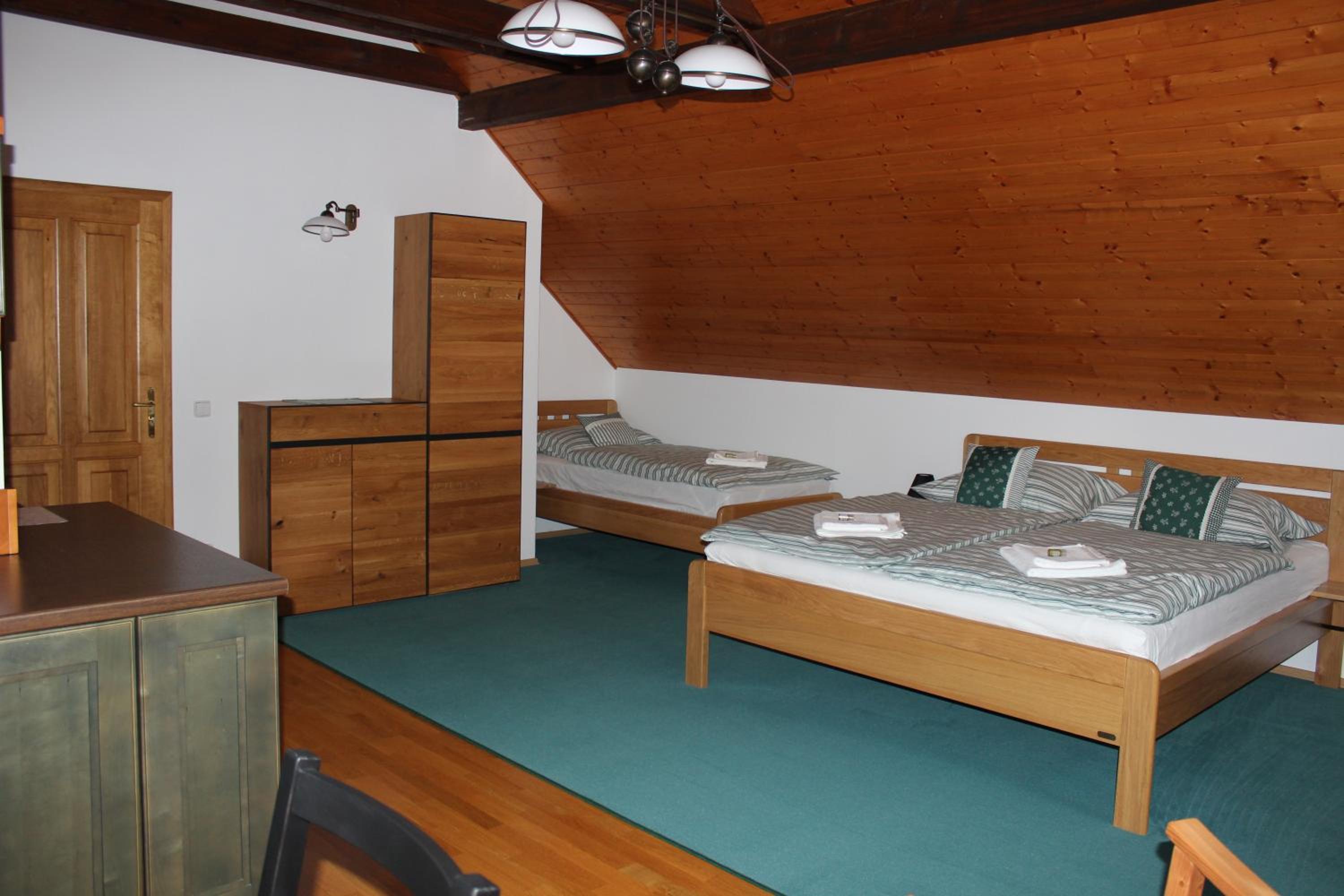 Family Room with Private Bathroom photo 1