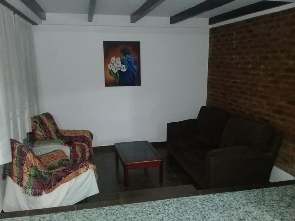 Four-Bedroom House photo 3