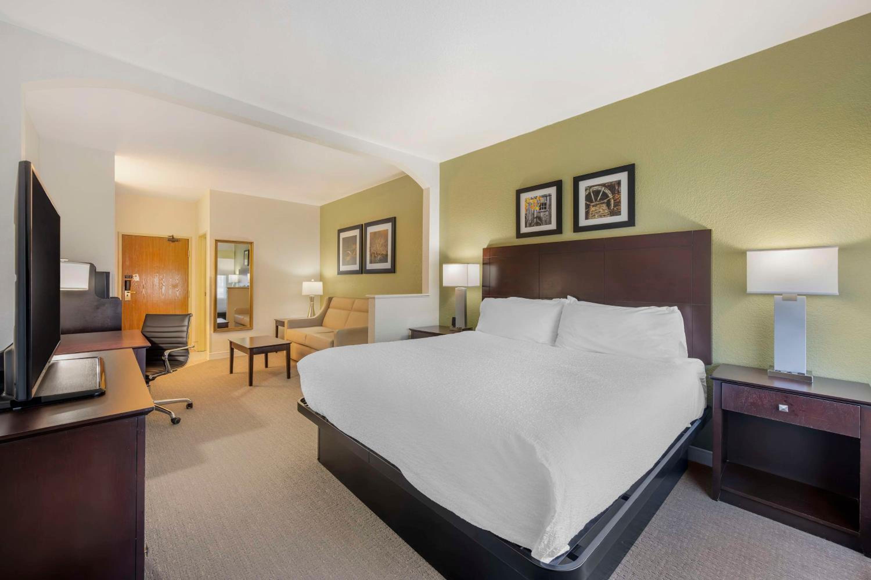 Executive King Room - Photo 3