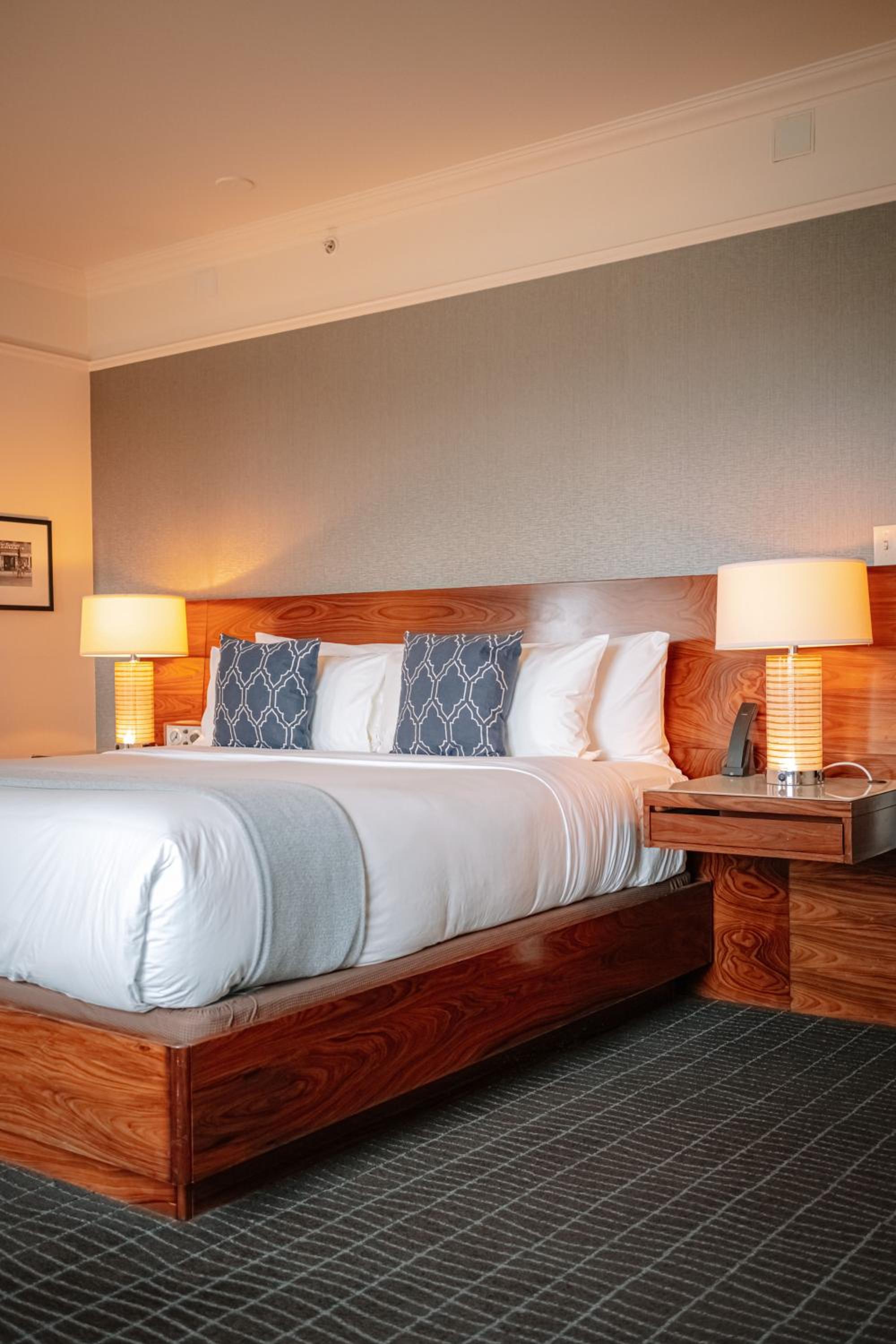 Superior King Room - Photo 8
