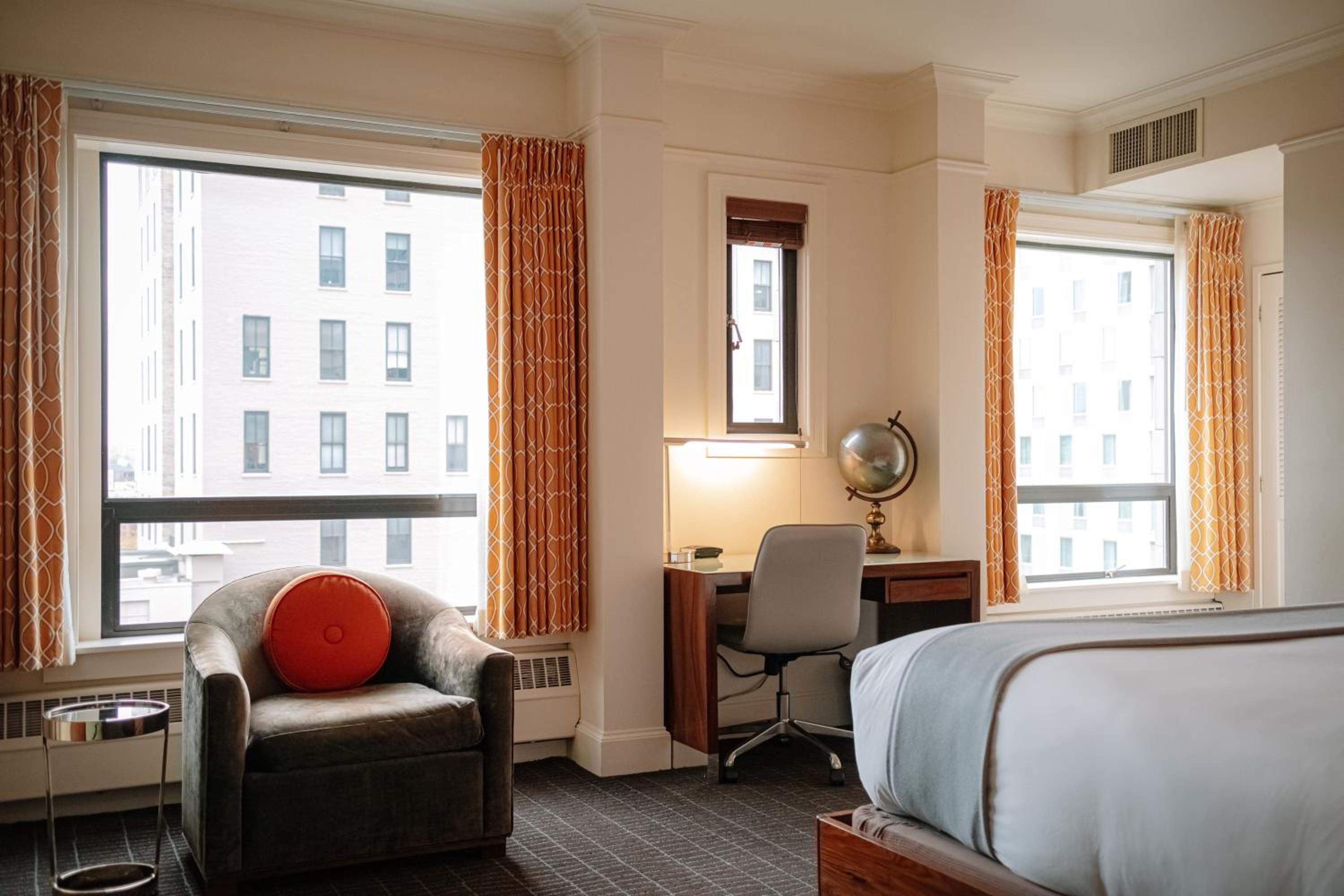 Superior King Room - Photo 5