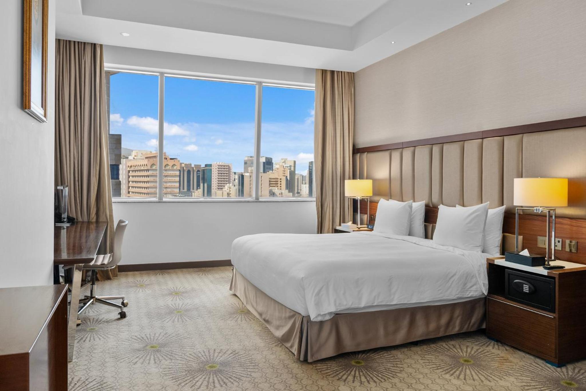 One-Bedroom Suite photo 1