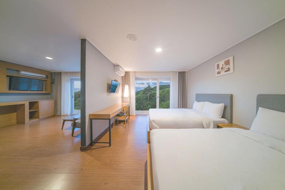 [Wine 2 Glasses + Free Caprese + Bbq For 2 Persons]Premier Suite With Mountain View photo 1