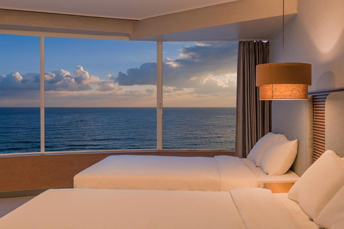 Royal Suite with Sea View photo 3