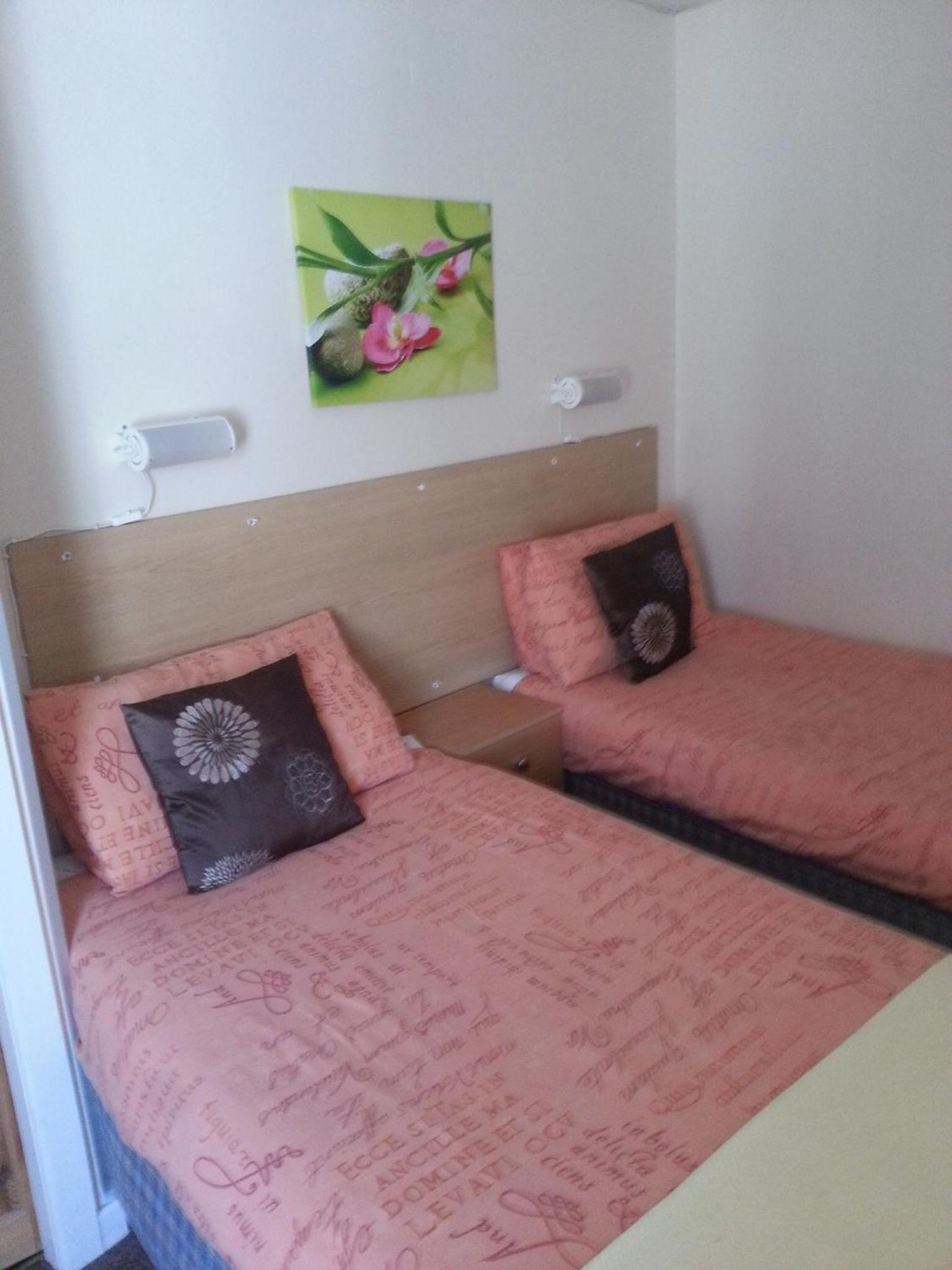 Twin Room - Photo 4