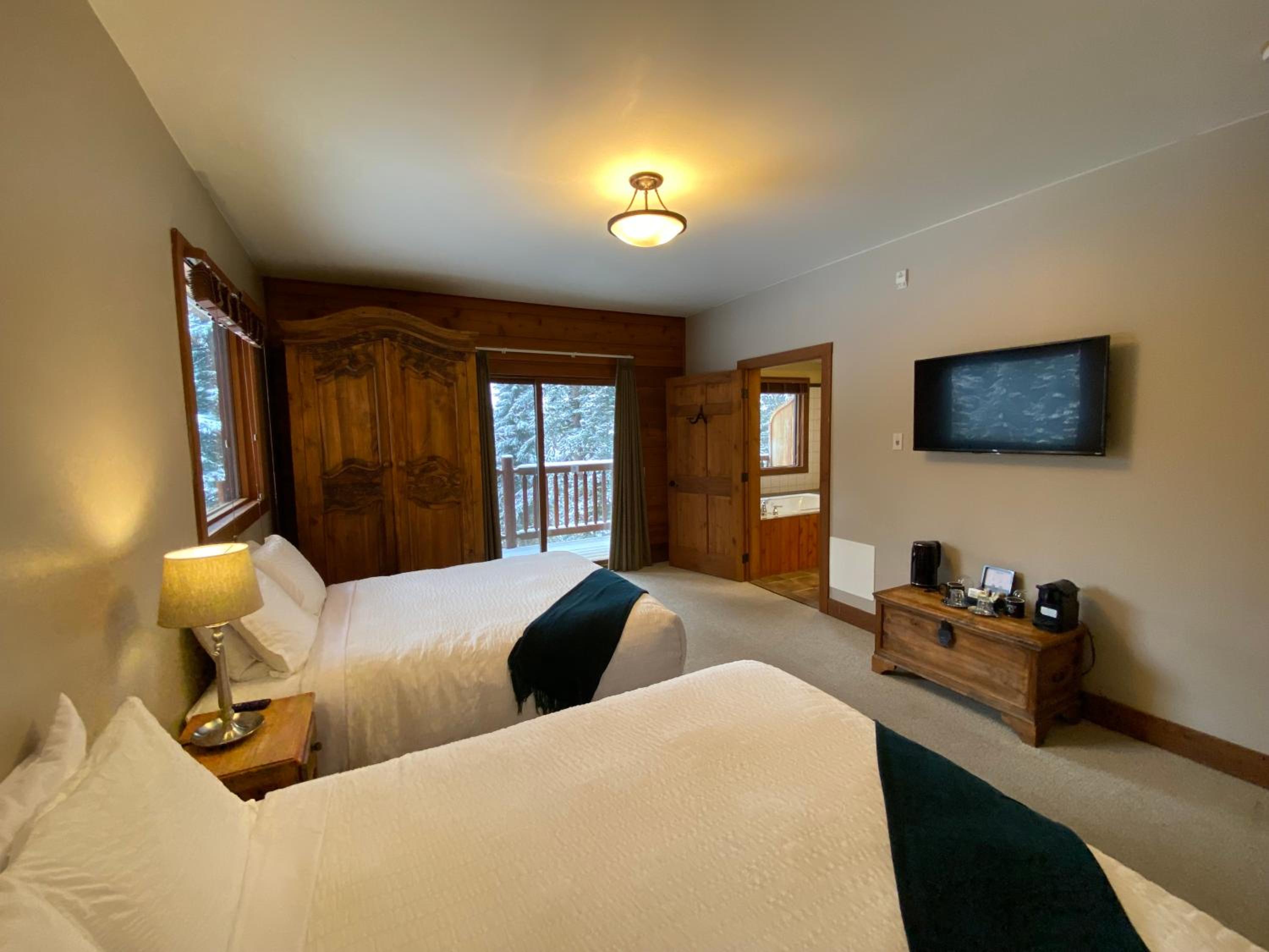 Deluxe Quadruple Room photo 3
