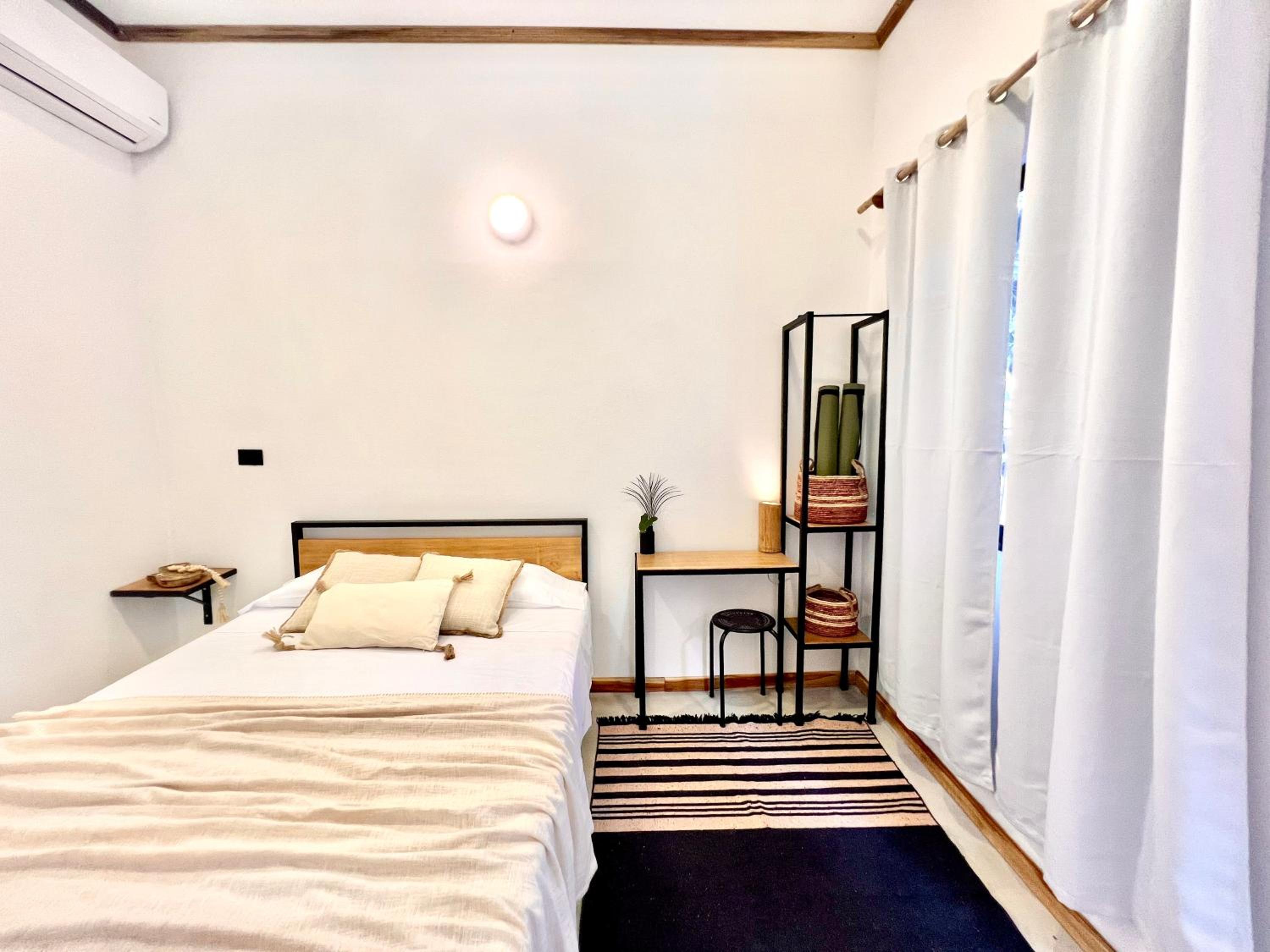 Deluxe Room (2 Adults + 1 Child) photo 1