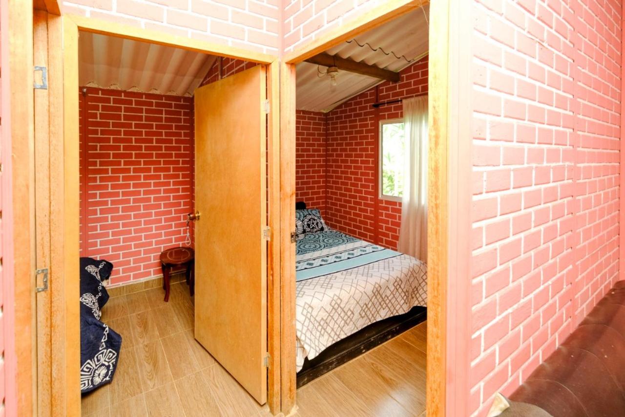 Family Room with Private Bathroom photo 1