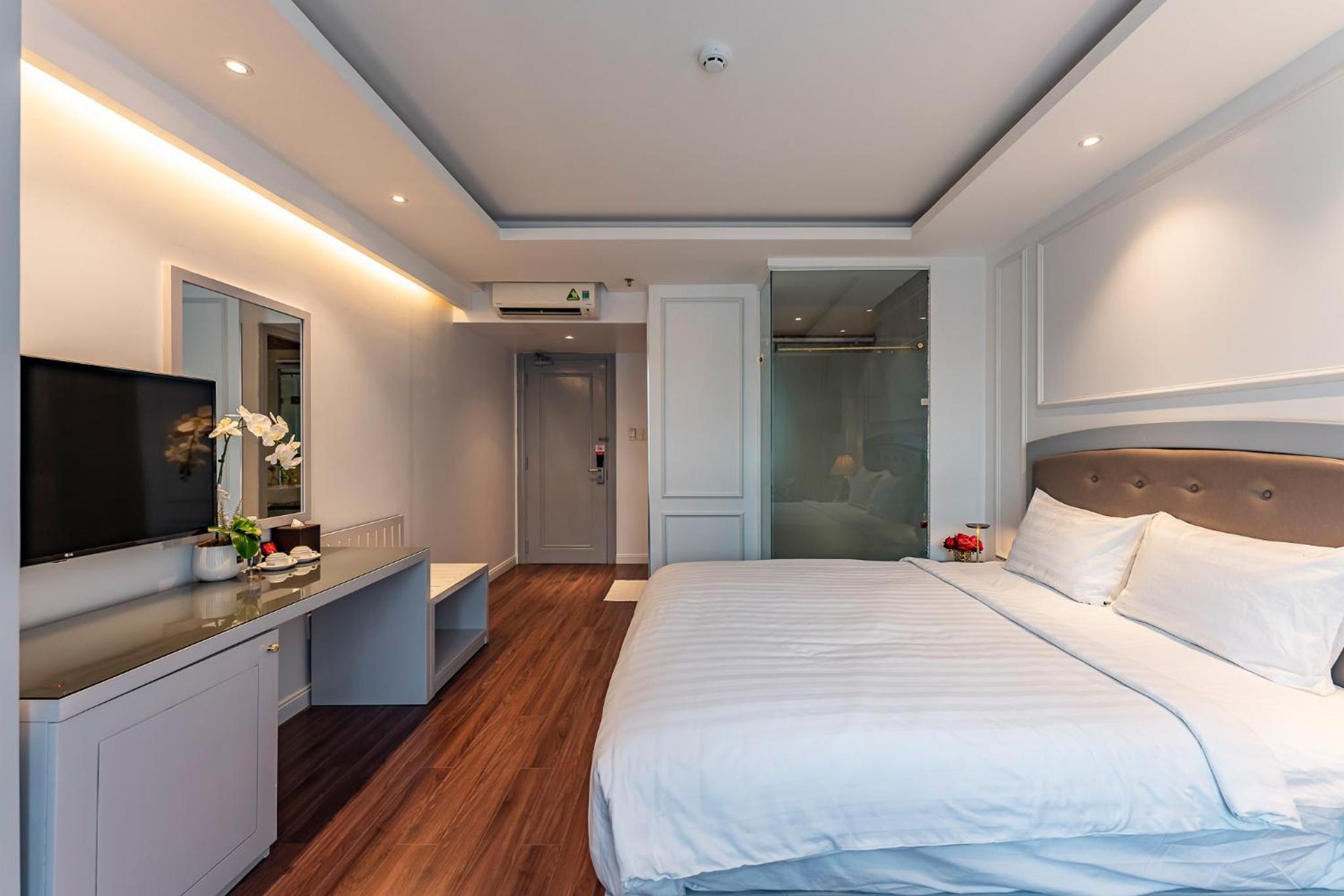 Superior King Room photo 3