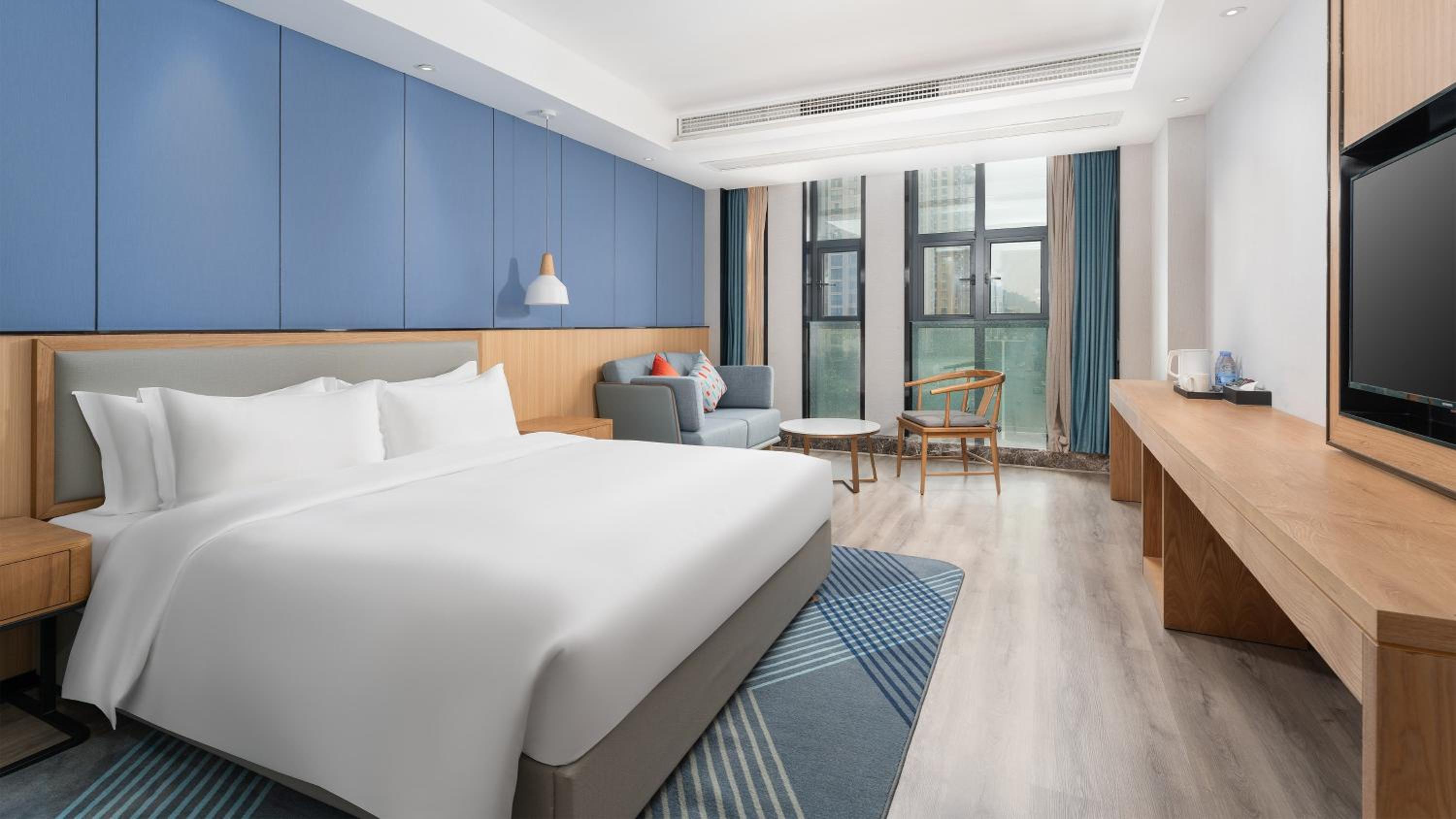 Standard King Room - Disability Access photo 2