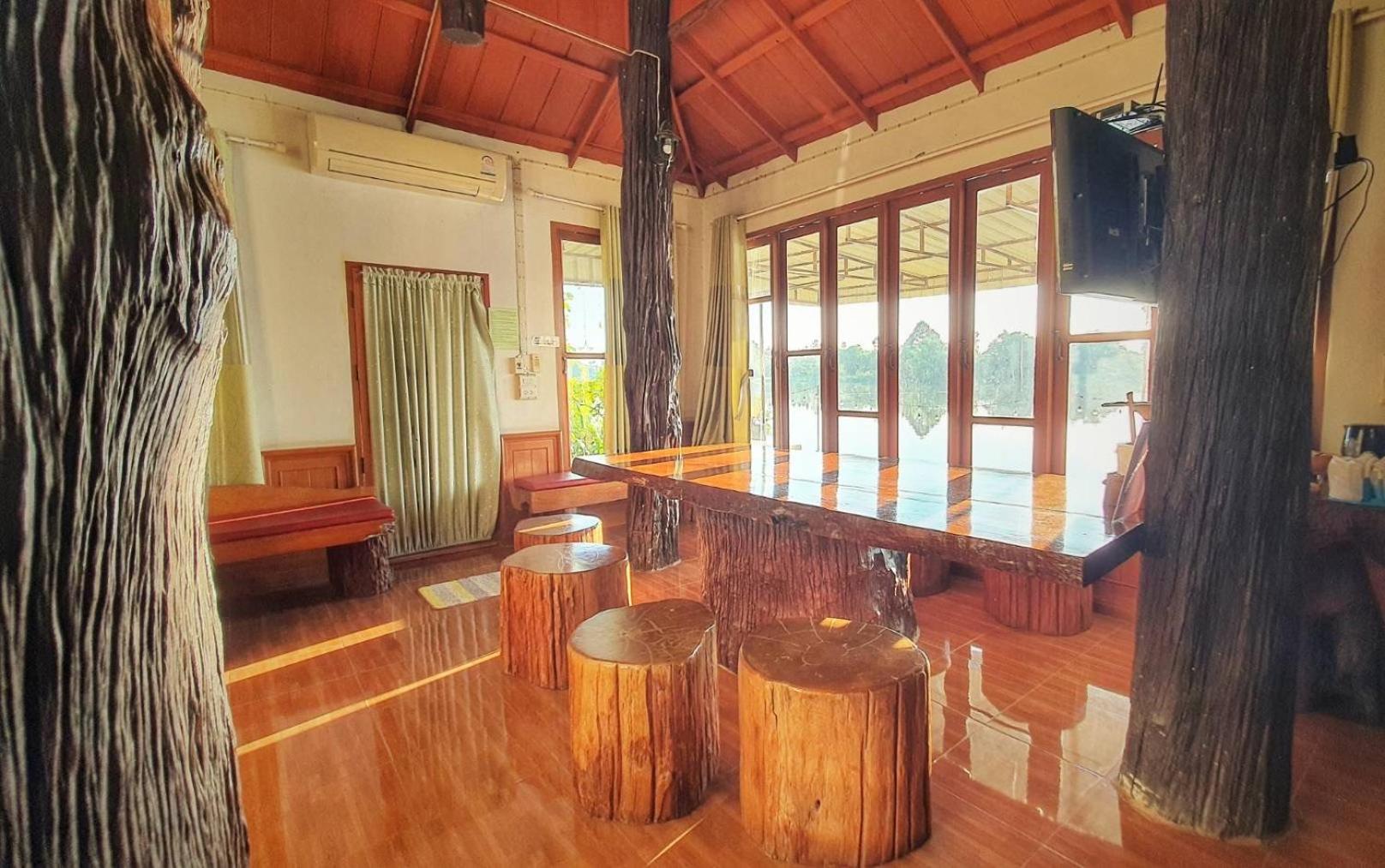 Two-Bedroom House - Photo 15