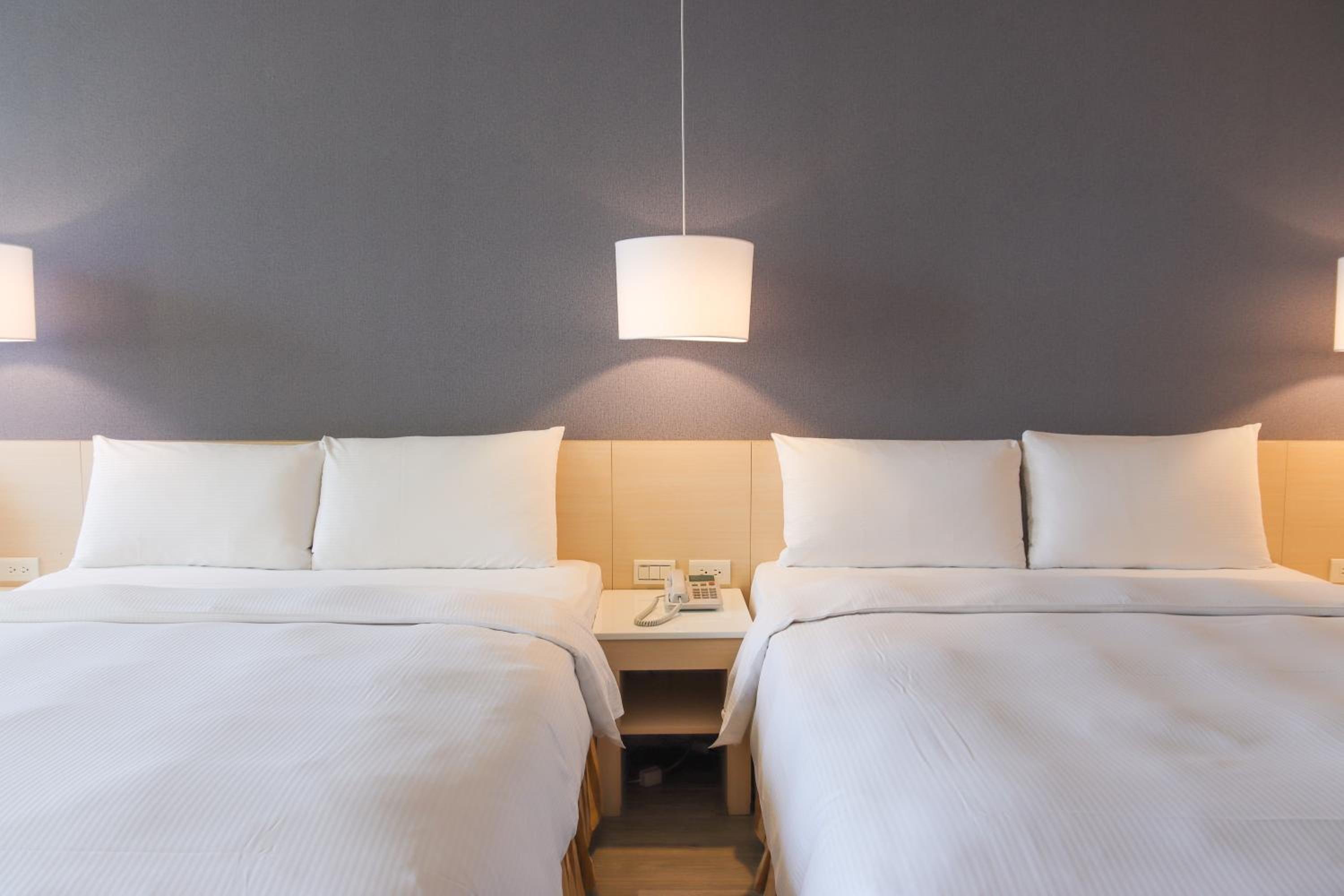 Deluxe Quadruple Room with Harbor View
