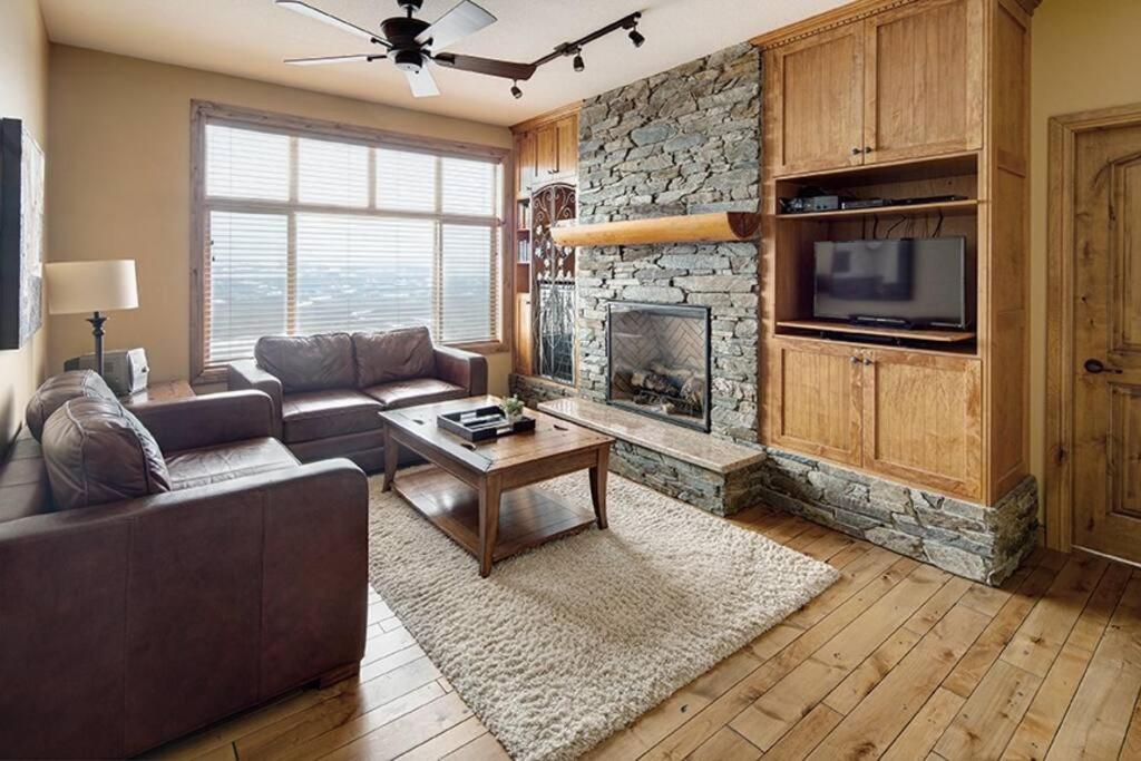 Two-Bedroom Chalet photo 1