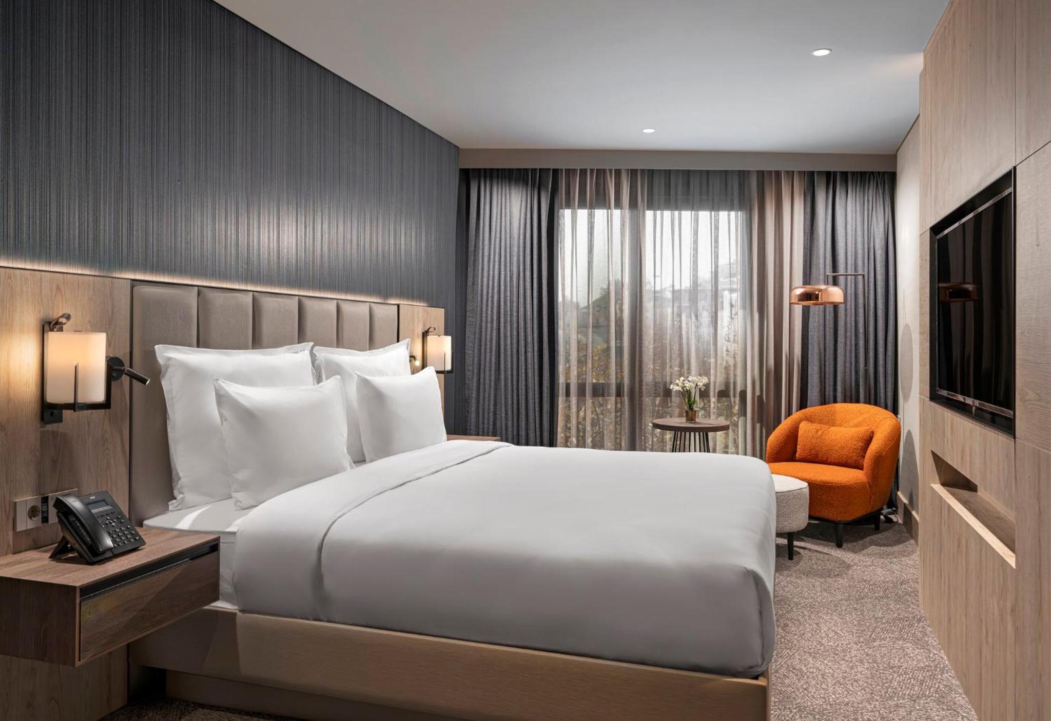 Standard King Room