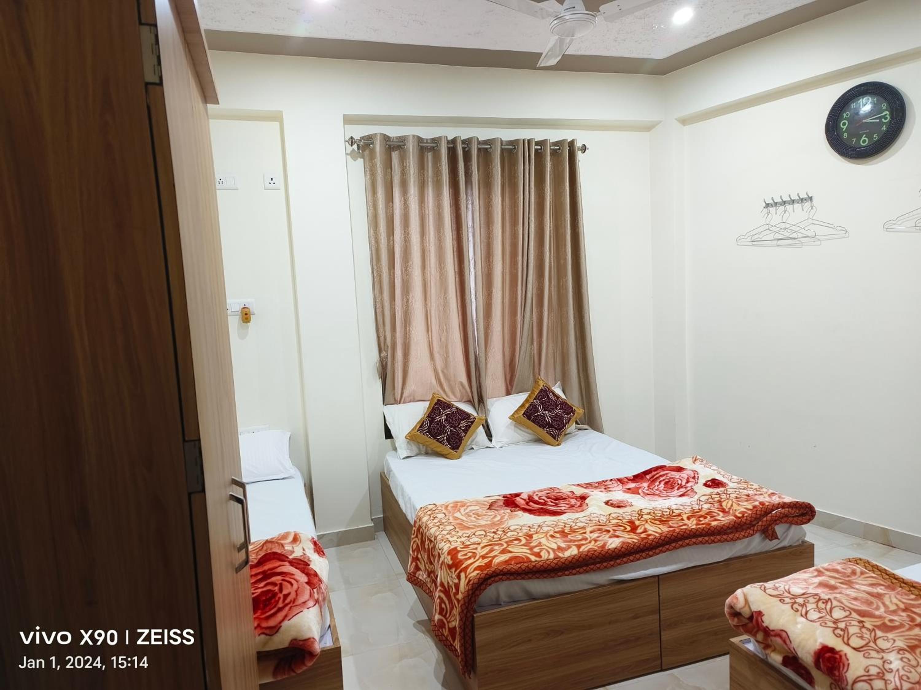 Double Room with Private Bathroom