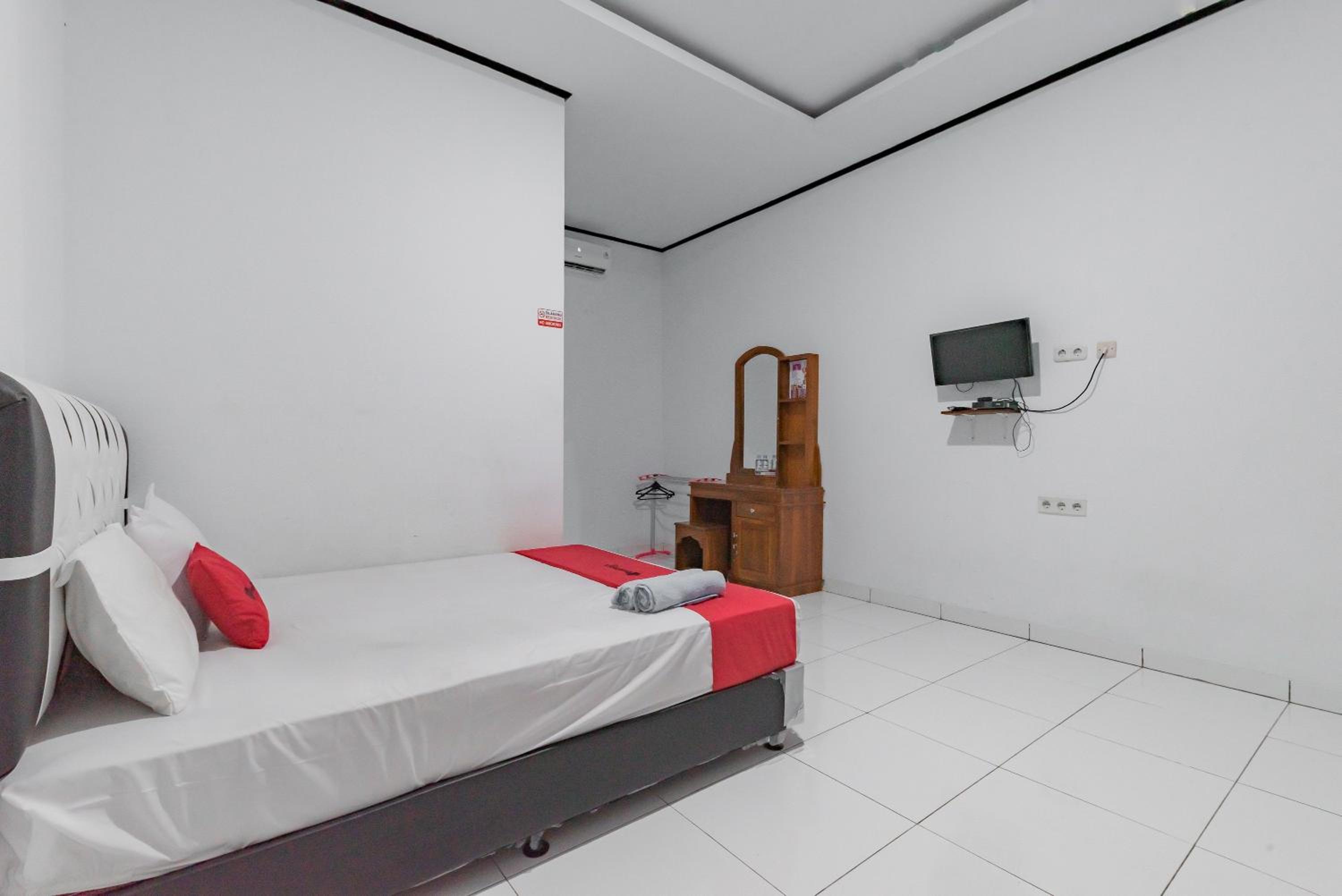 Double Room - Photo 3