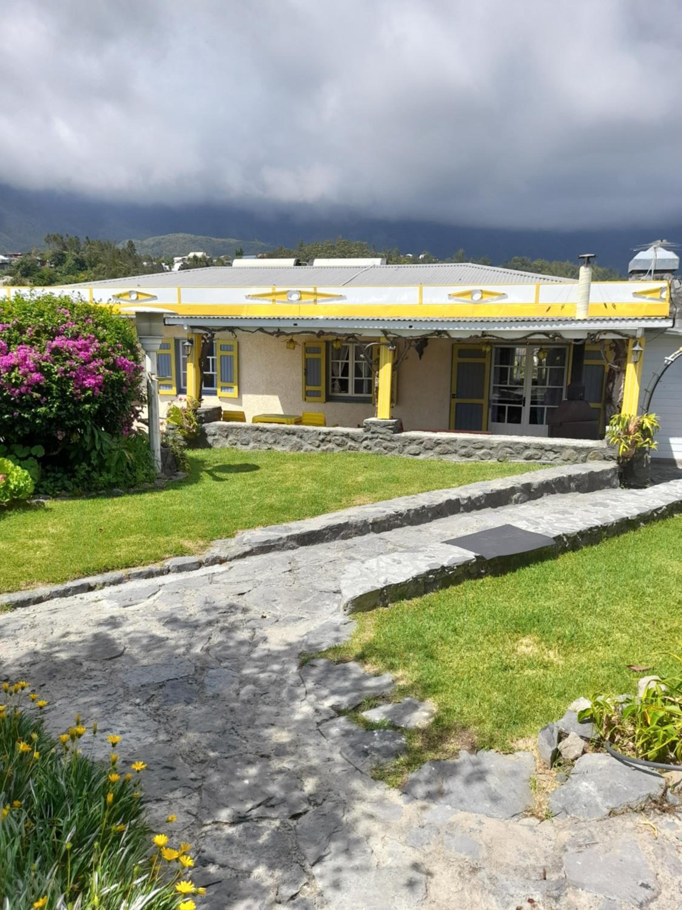 Villa photo 2