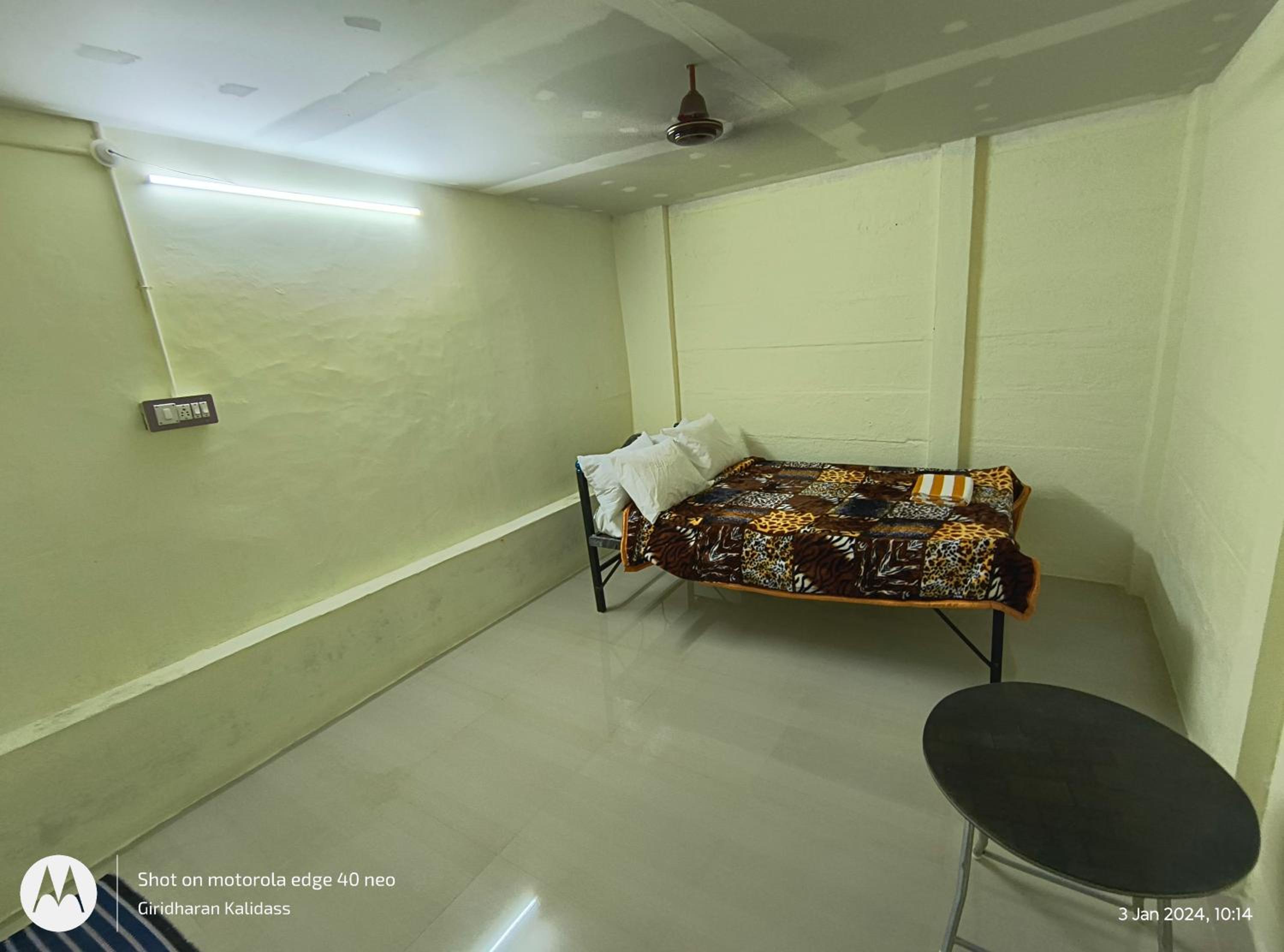 Budget Double Room photo 1