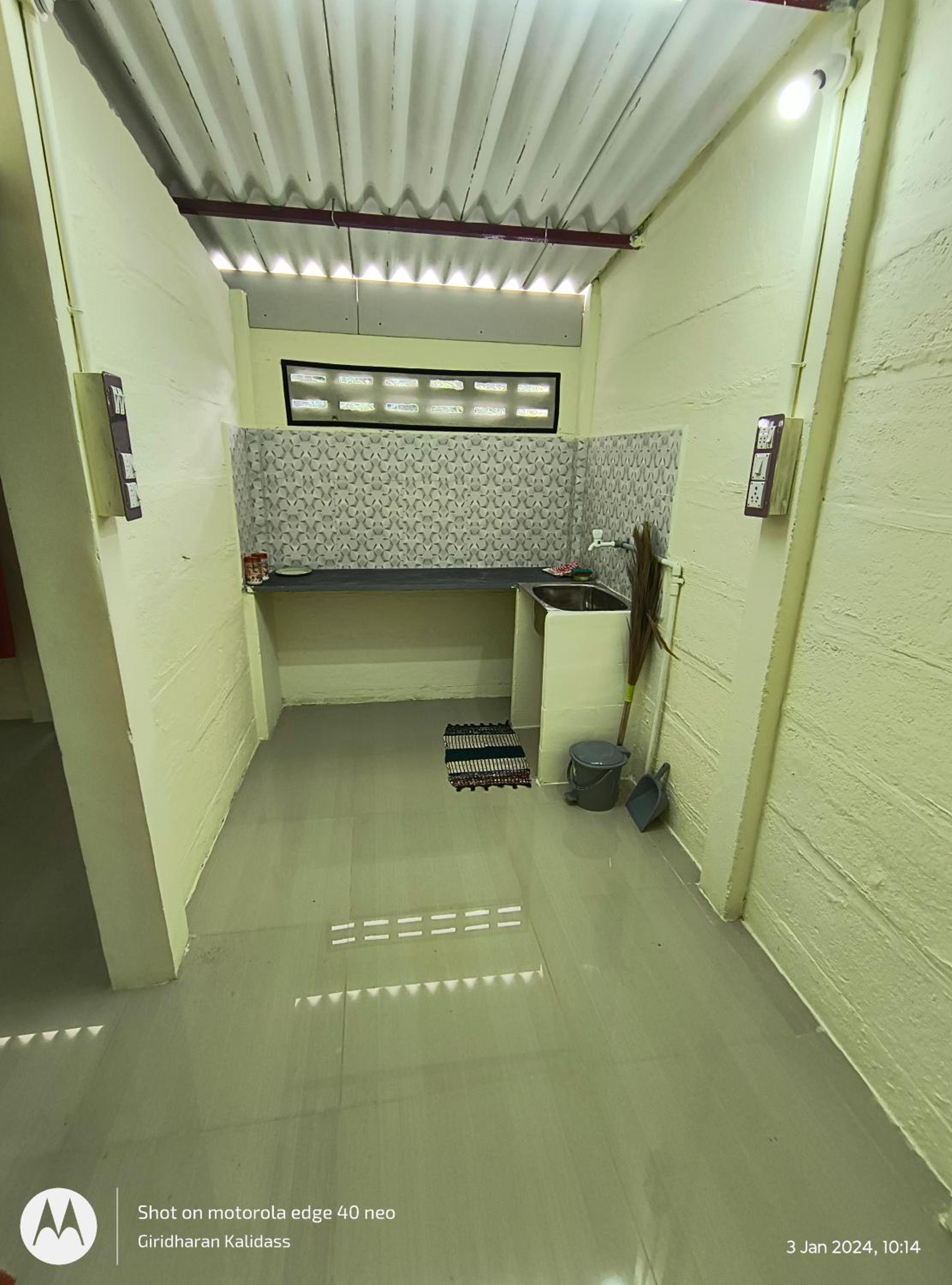 Budget Double Room photo 2