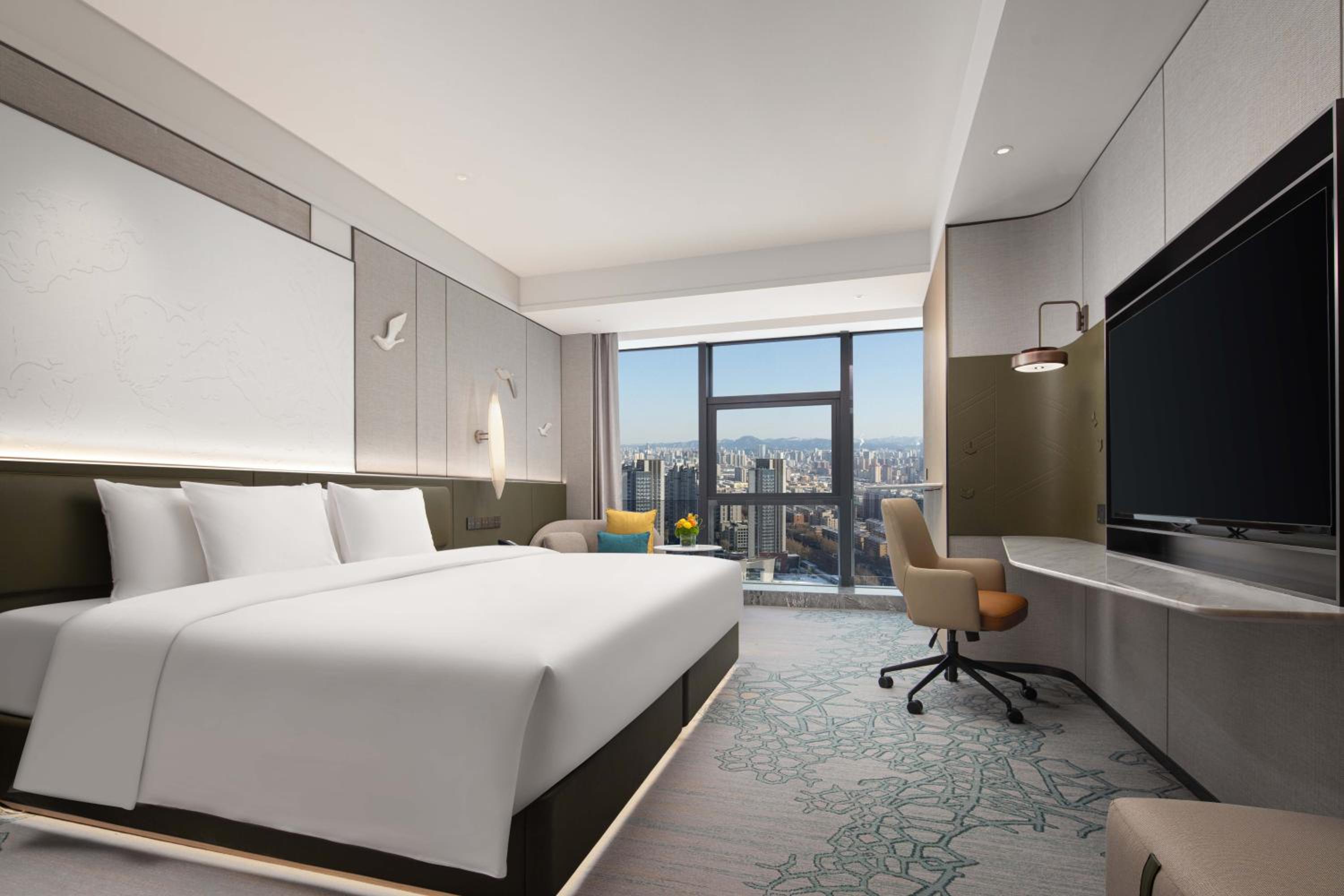 Standard King Room with City View photo 2