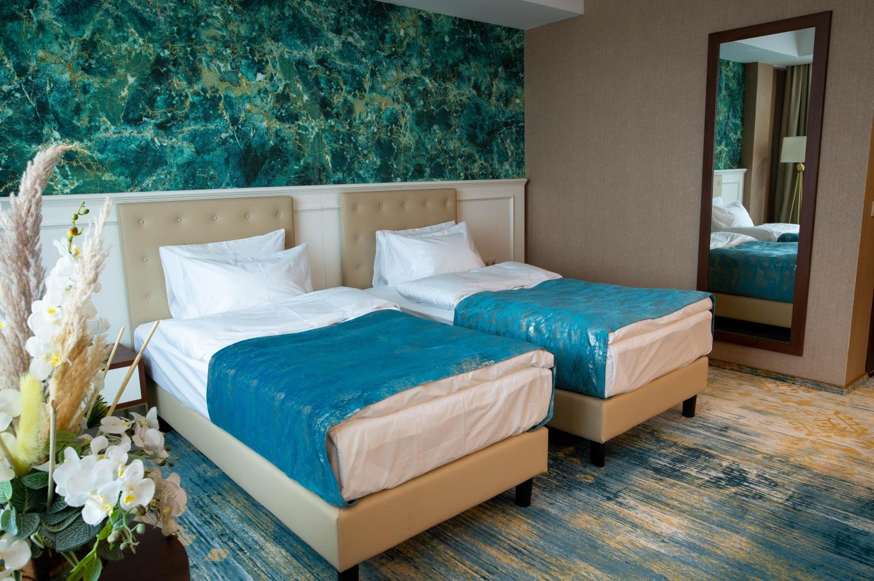 Premier Twin Room - Non-Smoking - Photo 6