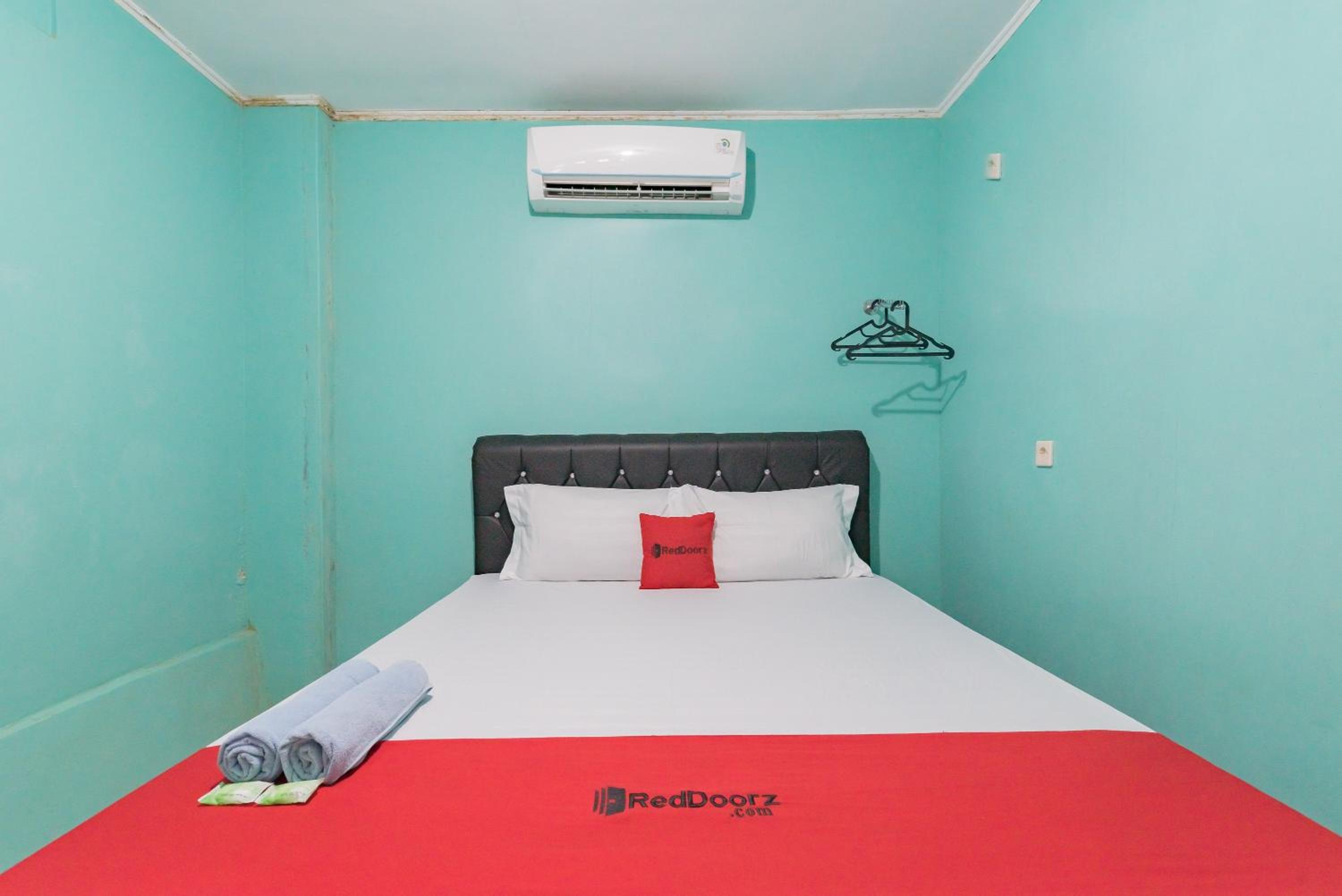Deluxe Room - Photo 4