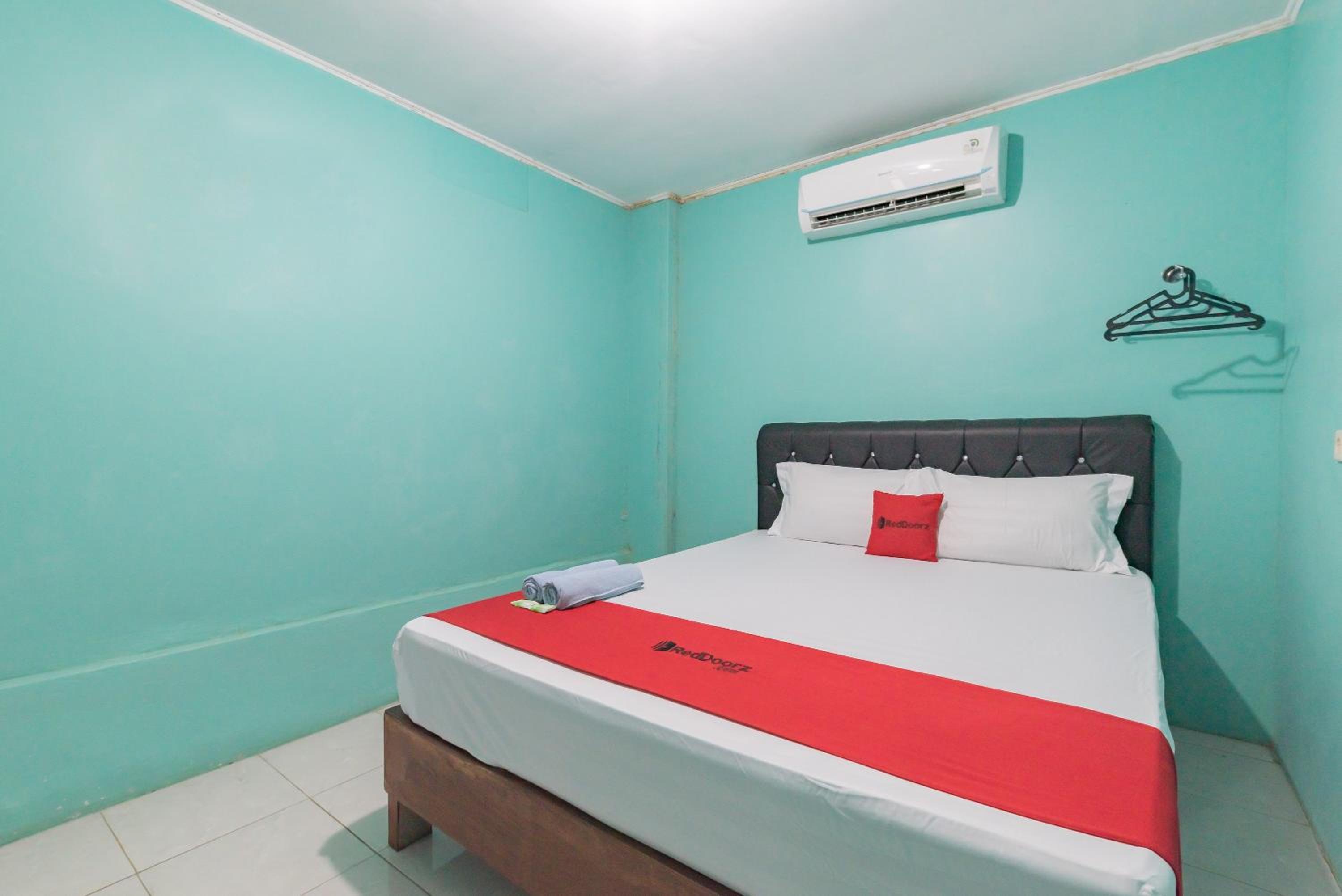 Deluxe Room - Photo 3