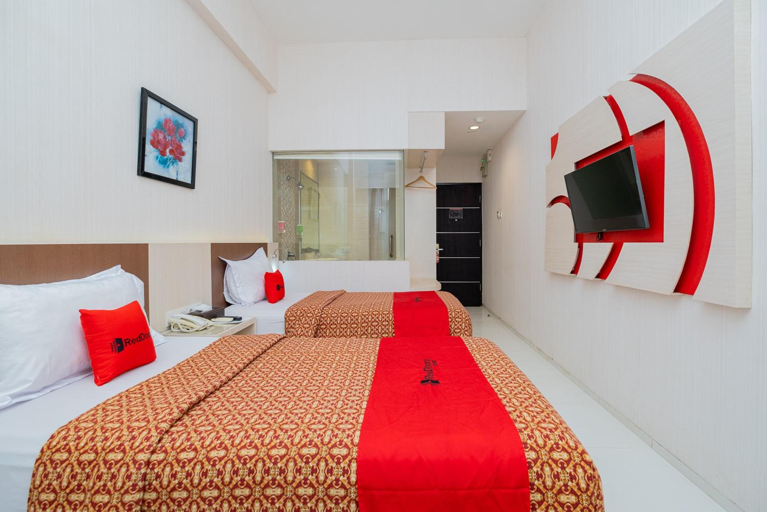 Standard Twin Room - Photo 5