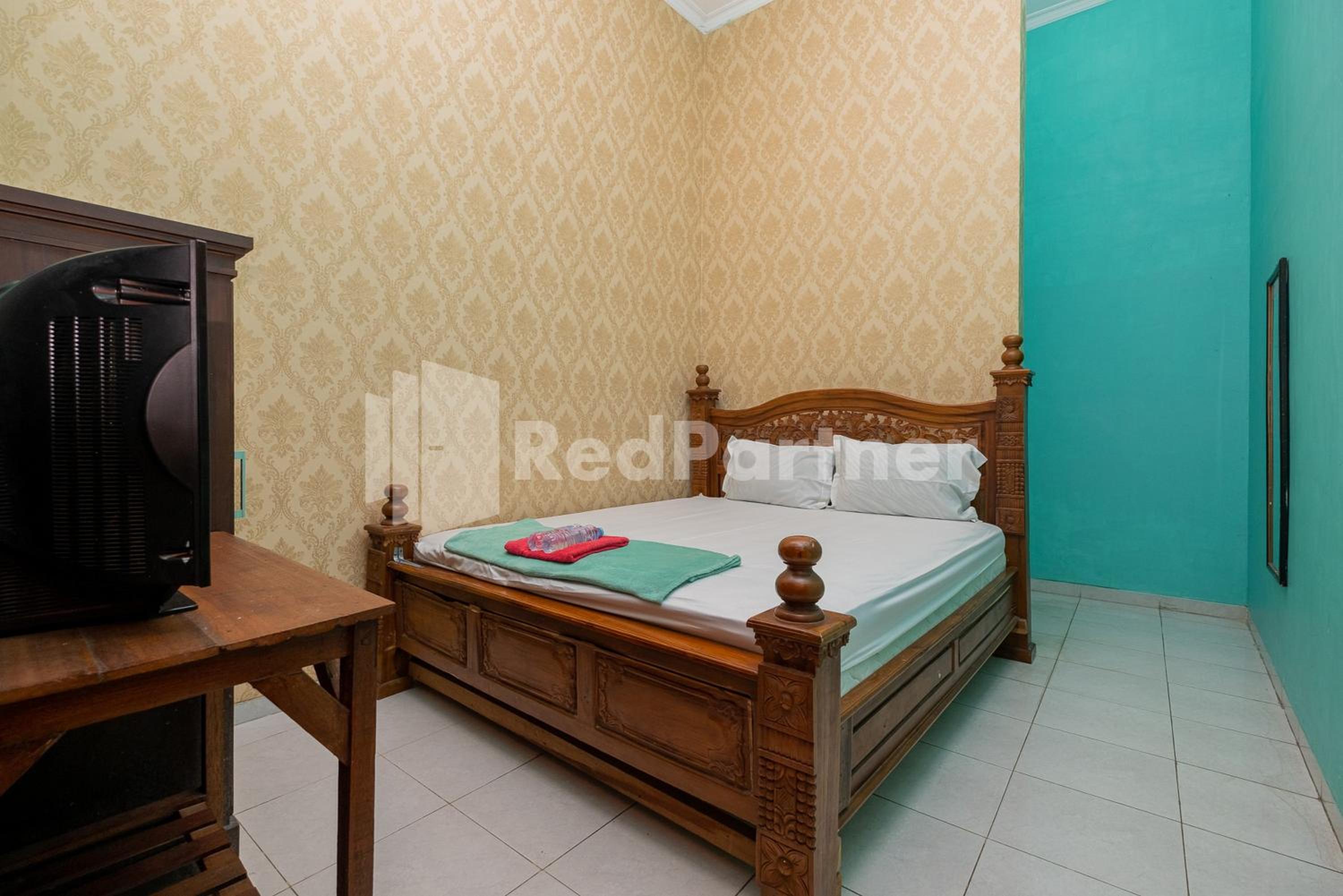 Standard Double Room - Photo 7