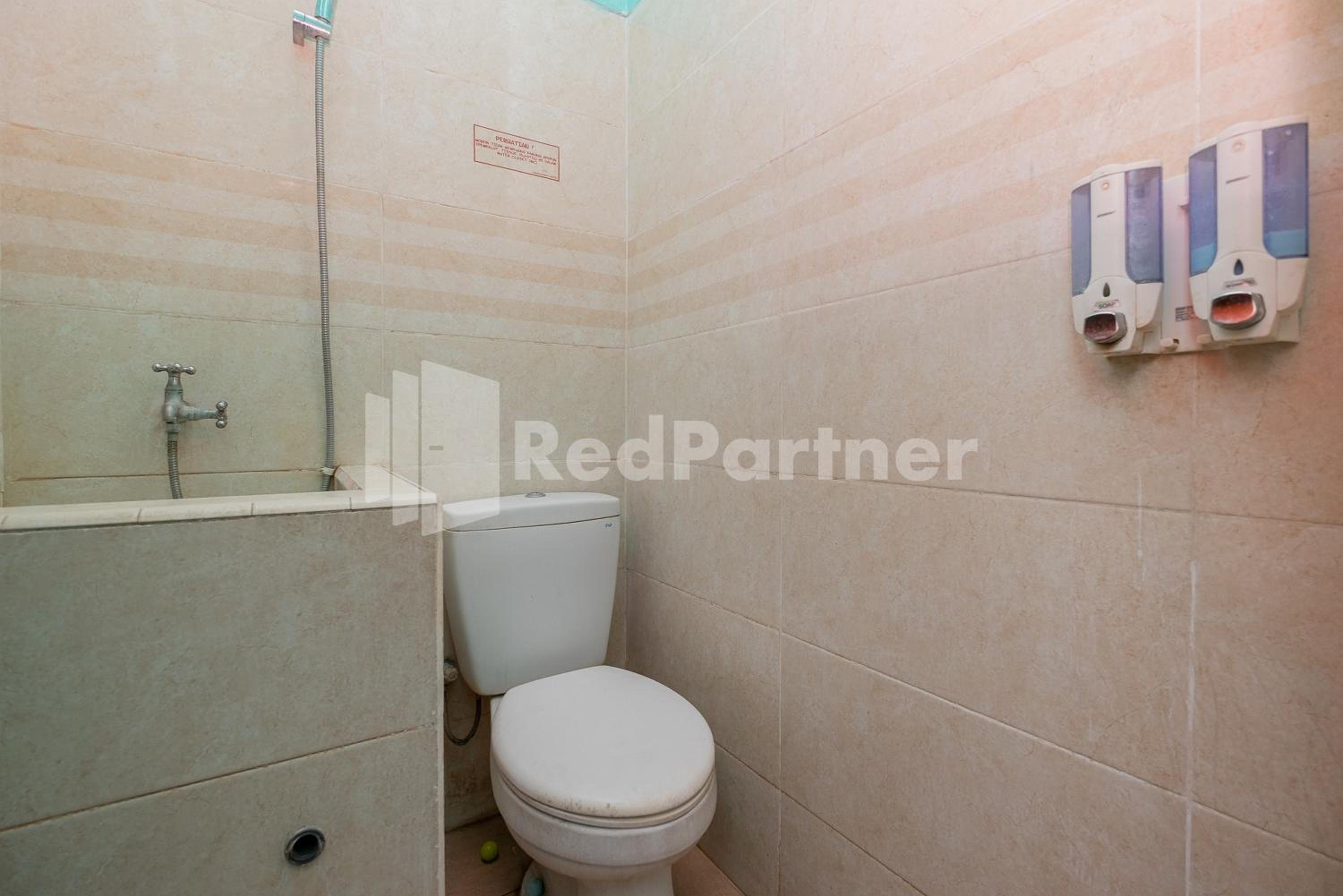 Standard Double Room - Photo 6