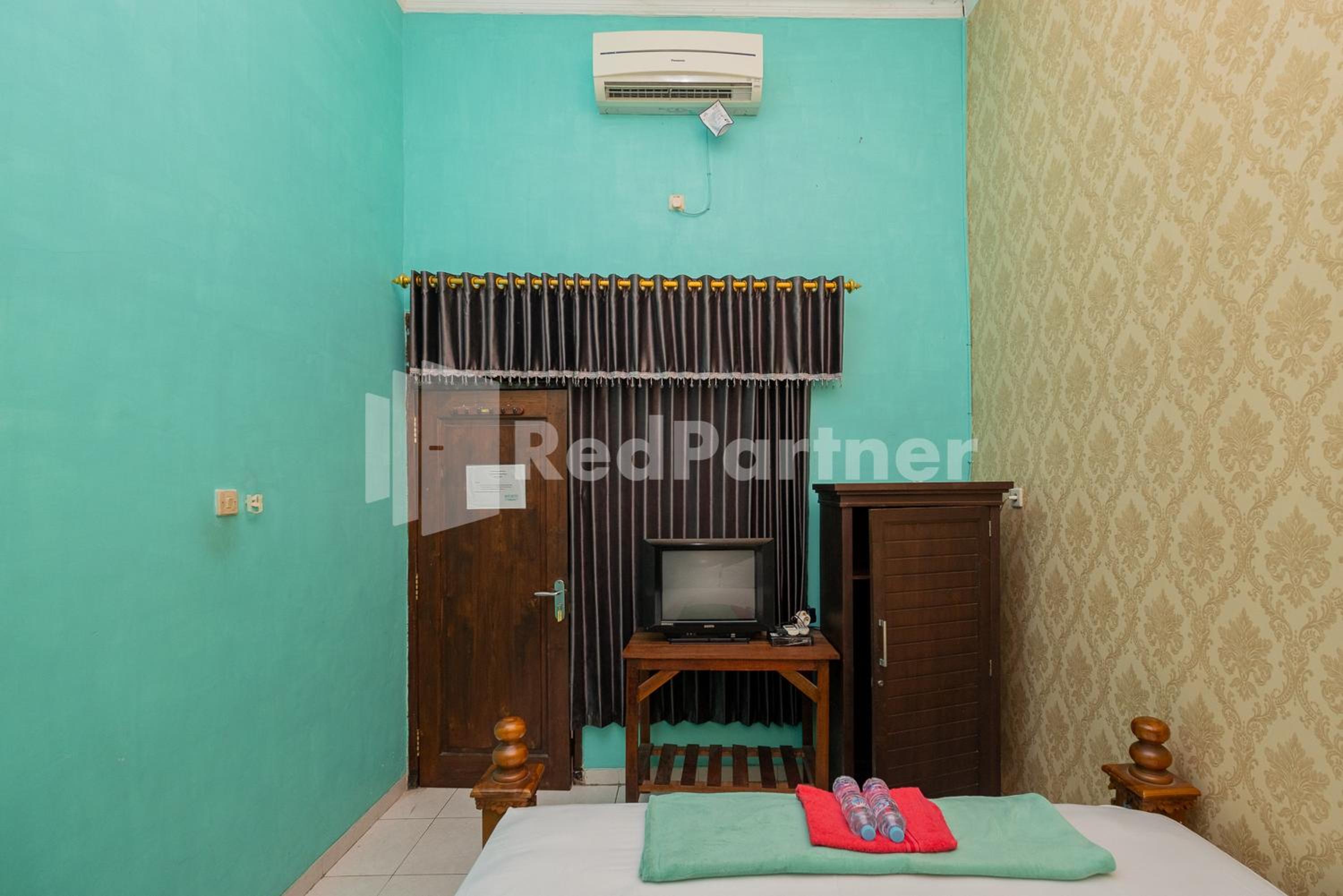 Standard Double Room - Photo 4