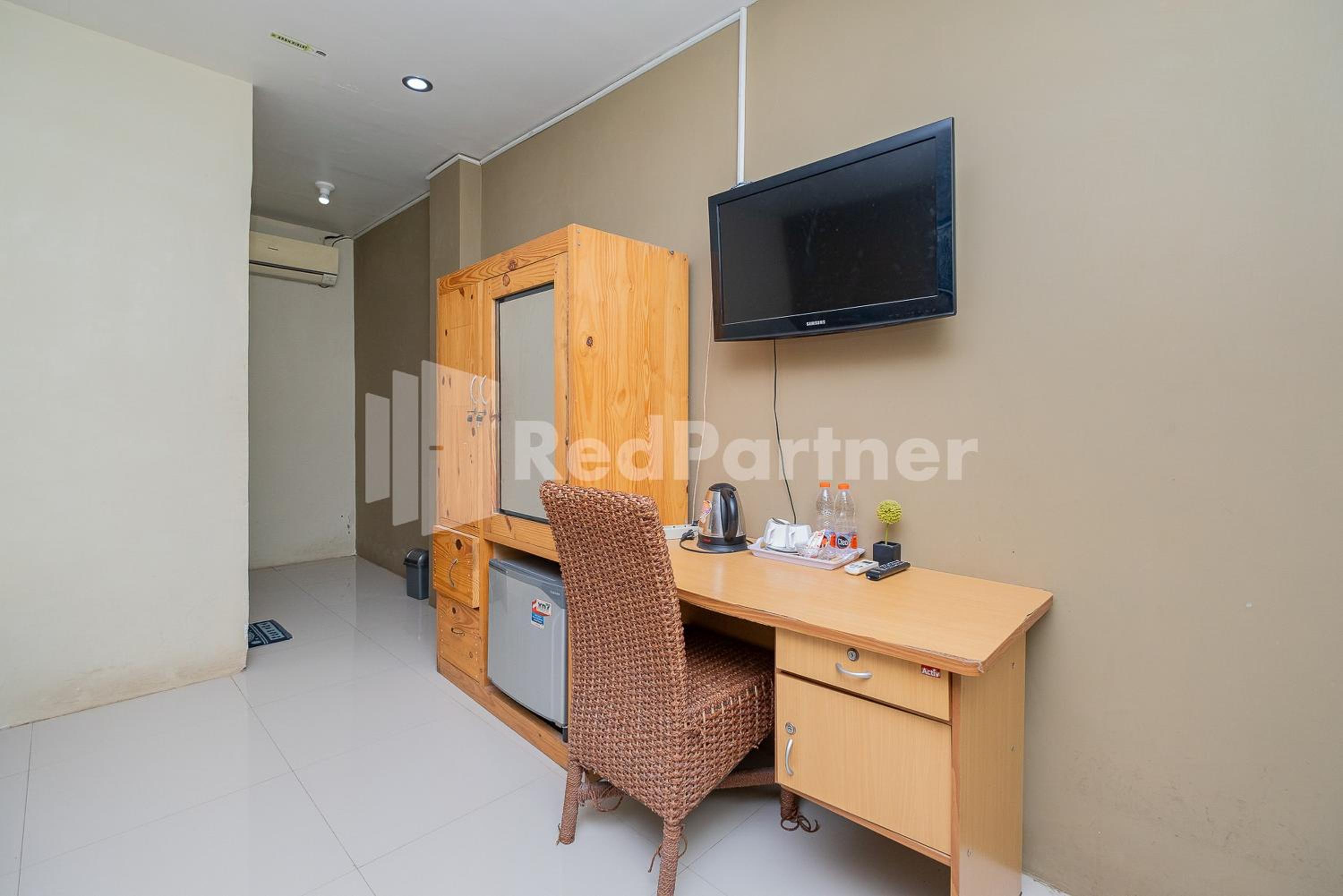 Deluxe Room - Photo 4