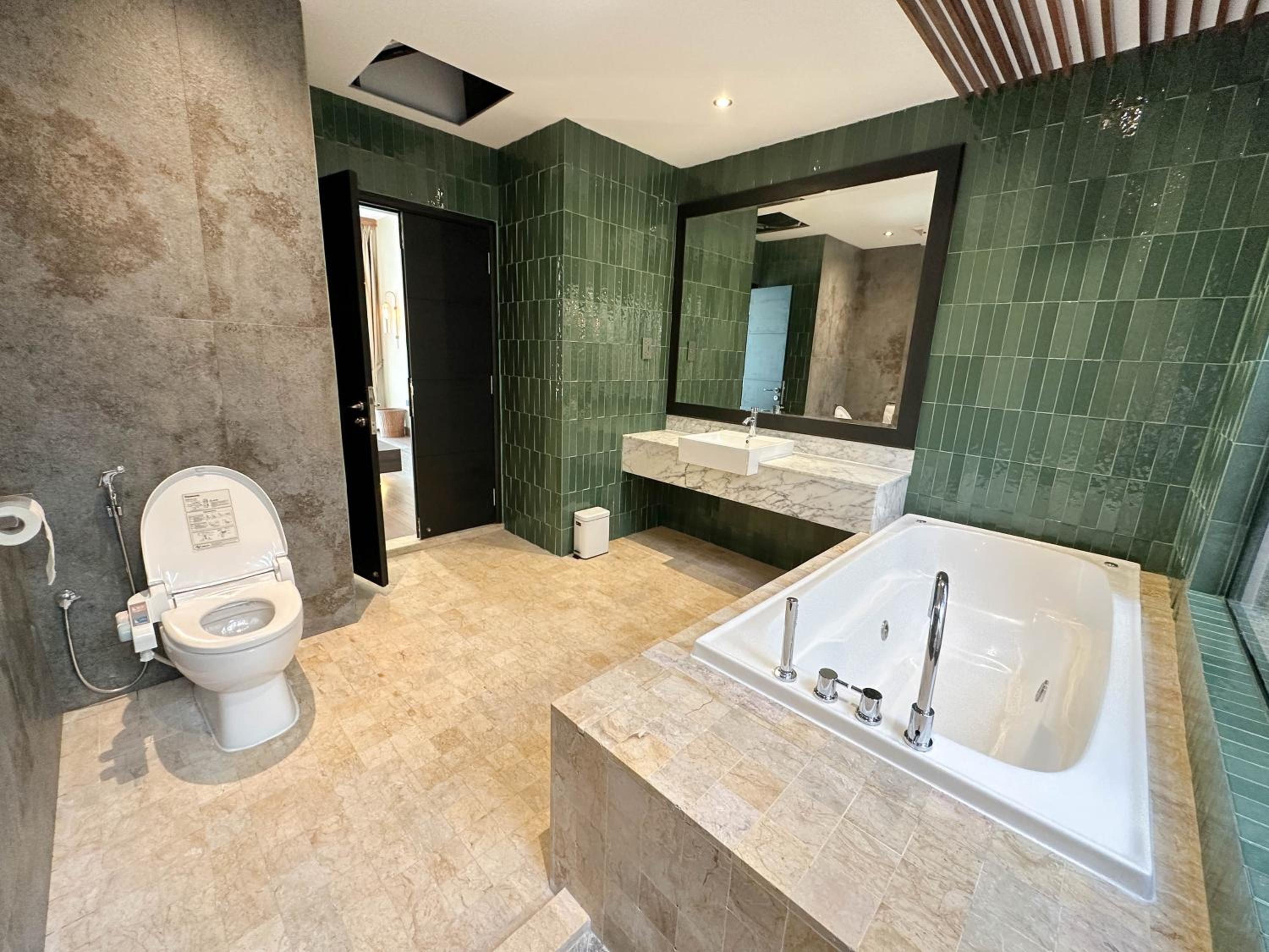 Villa with Sea View photo 3