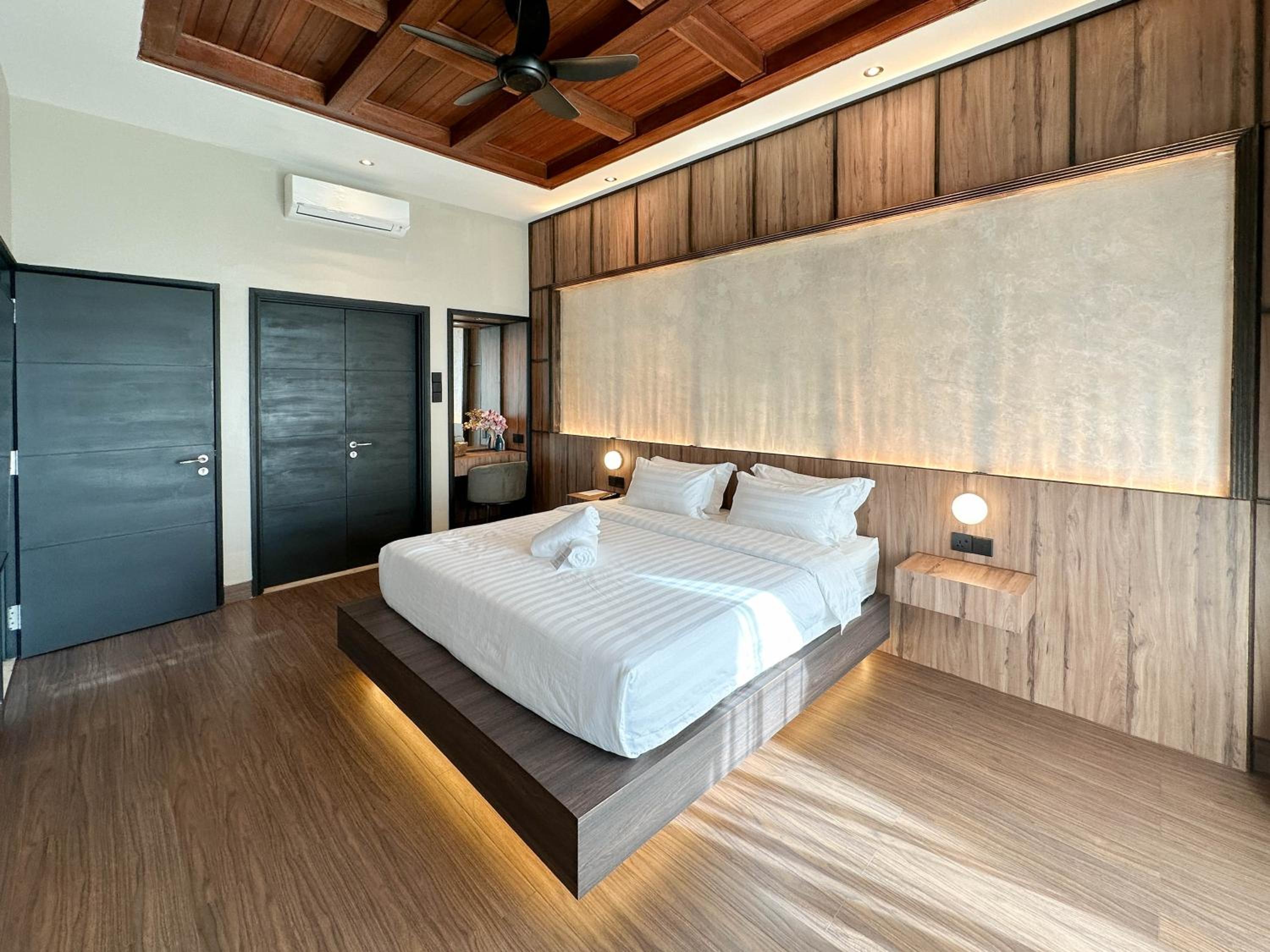 Villa with Sea View photo 2