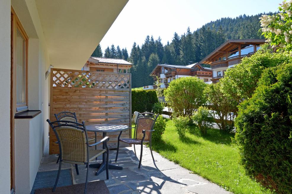 Apartment with Terrace 2 - Photo 8