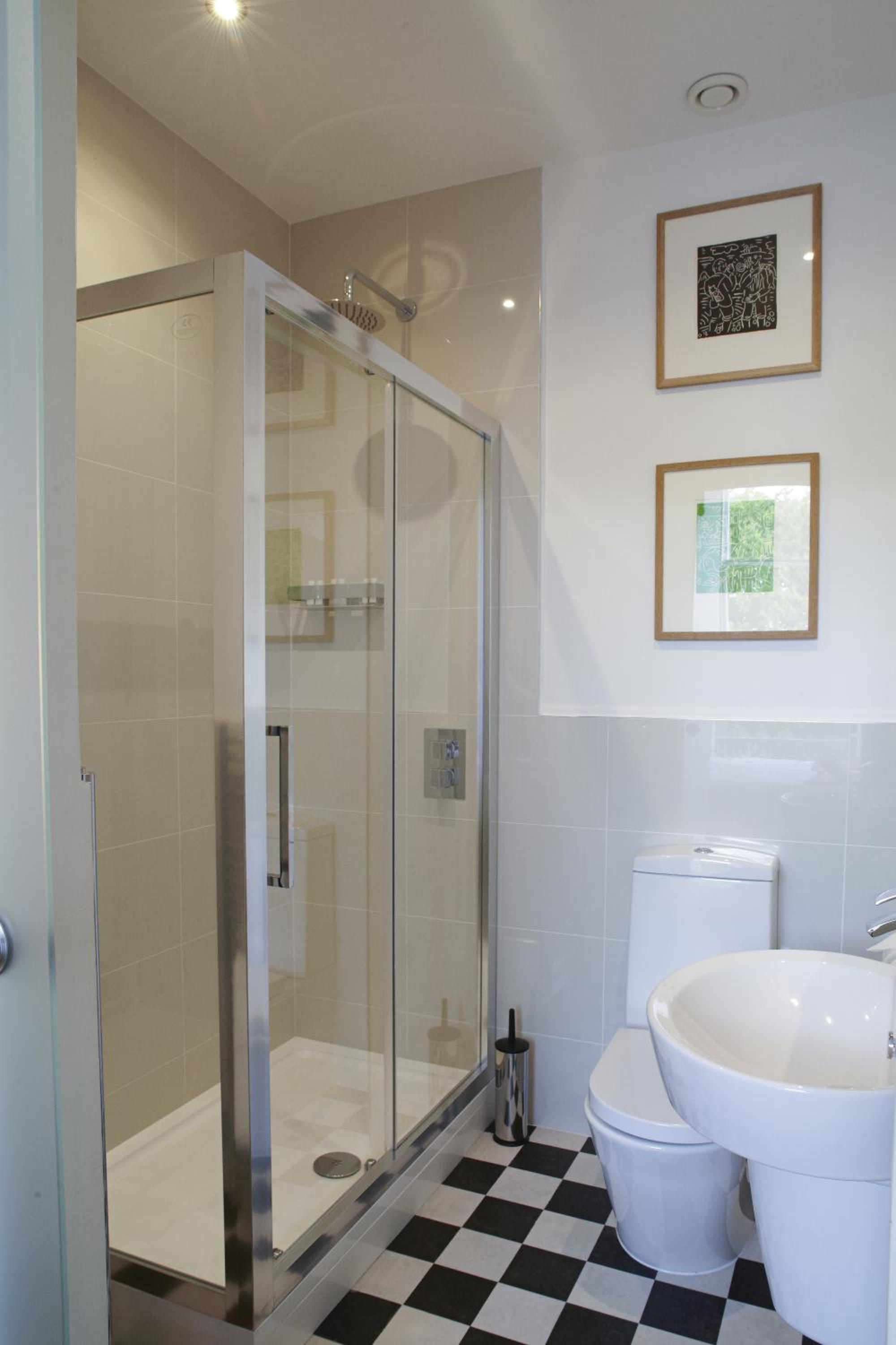 Double or Twin Room - Photo 2