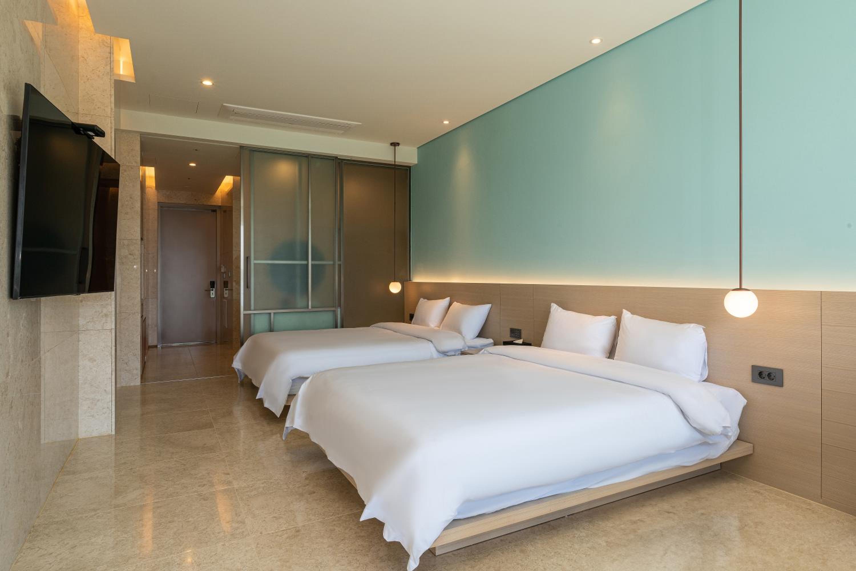 Young Suite Terrace - Photo 4