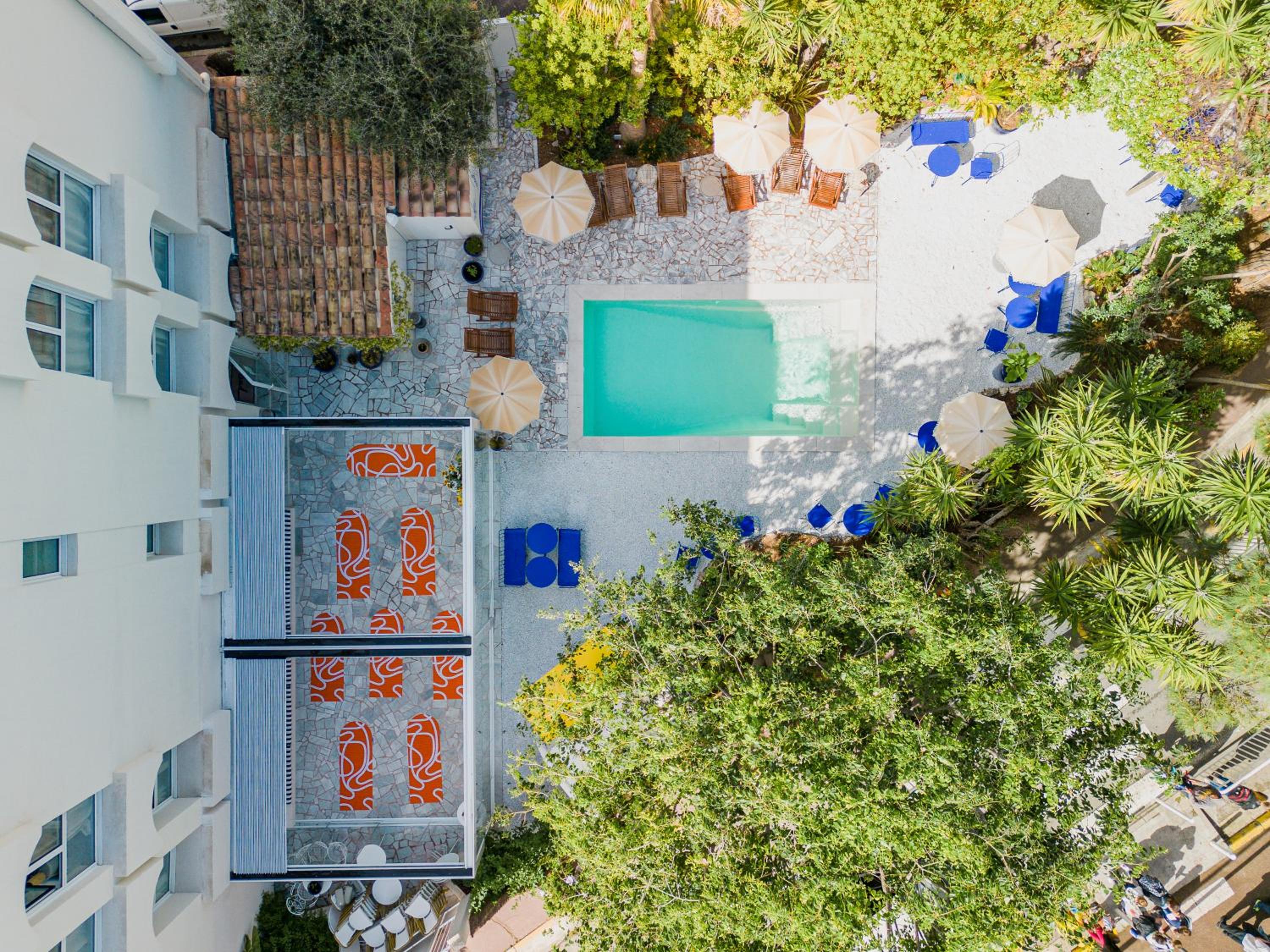 Standard Double or Twin Room with Garden View - Photo 1