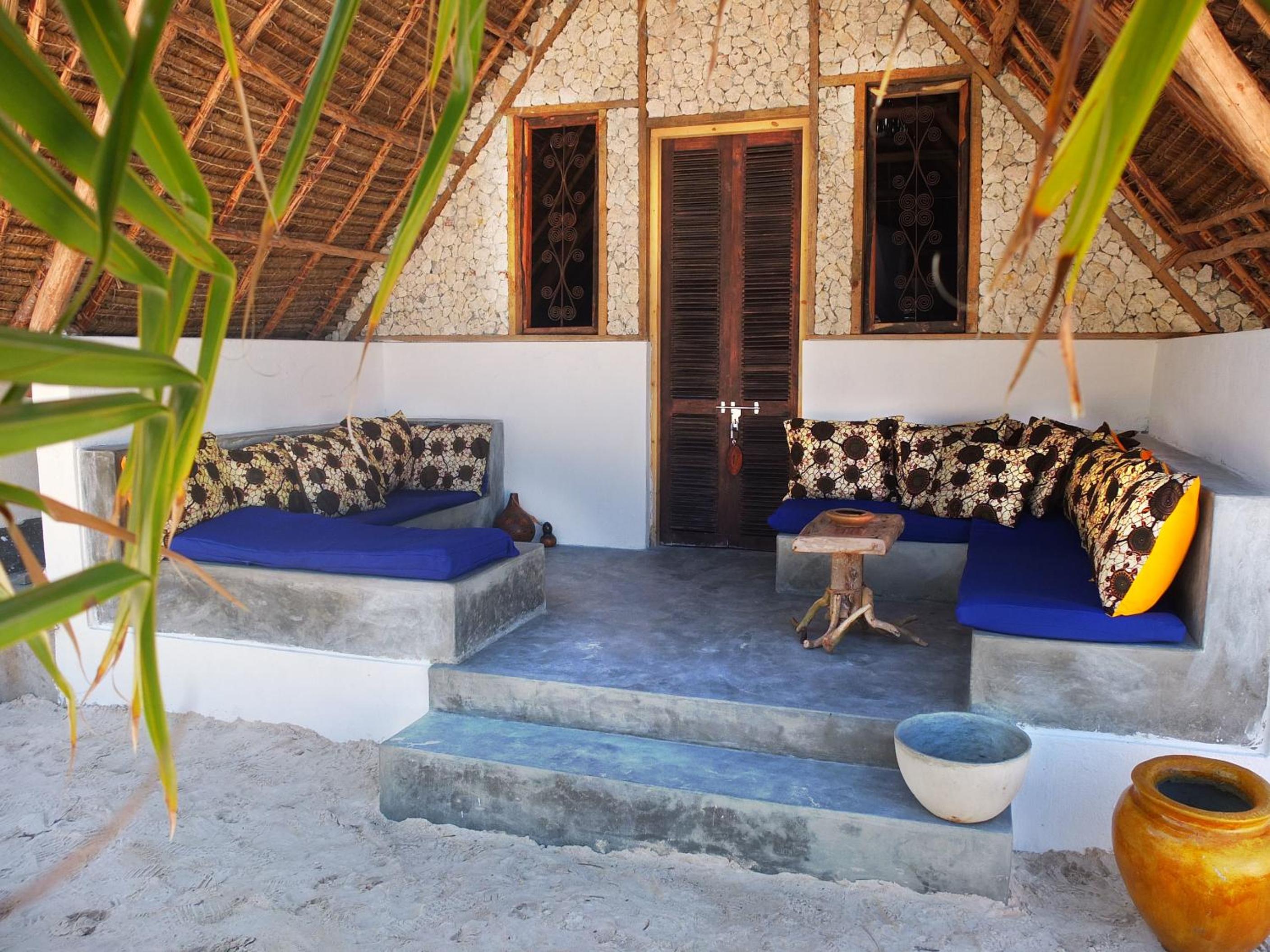 Bungalow with Pool View - Photo 8