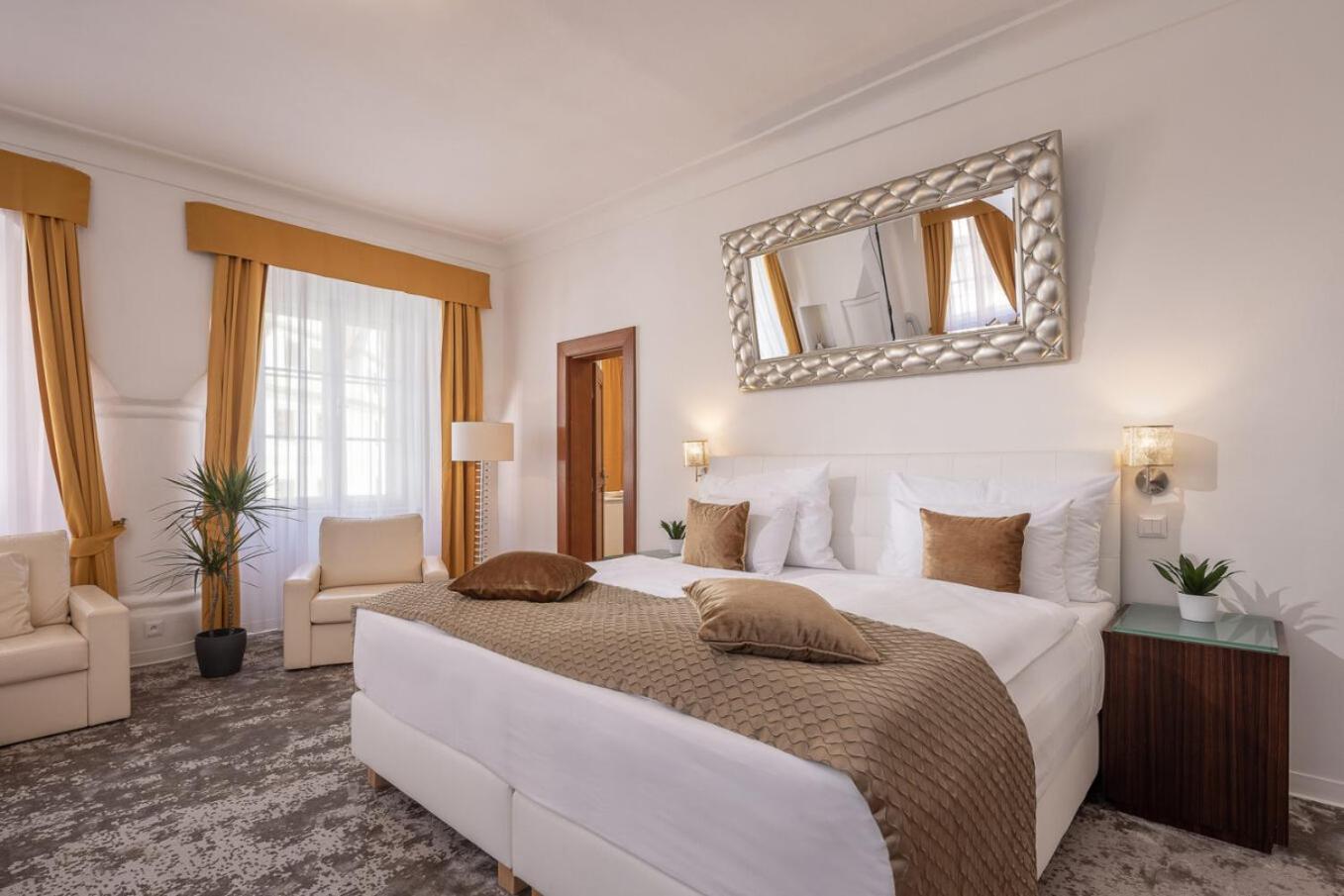 Junior Suite - Photo 1